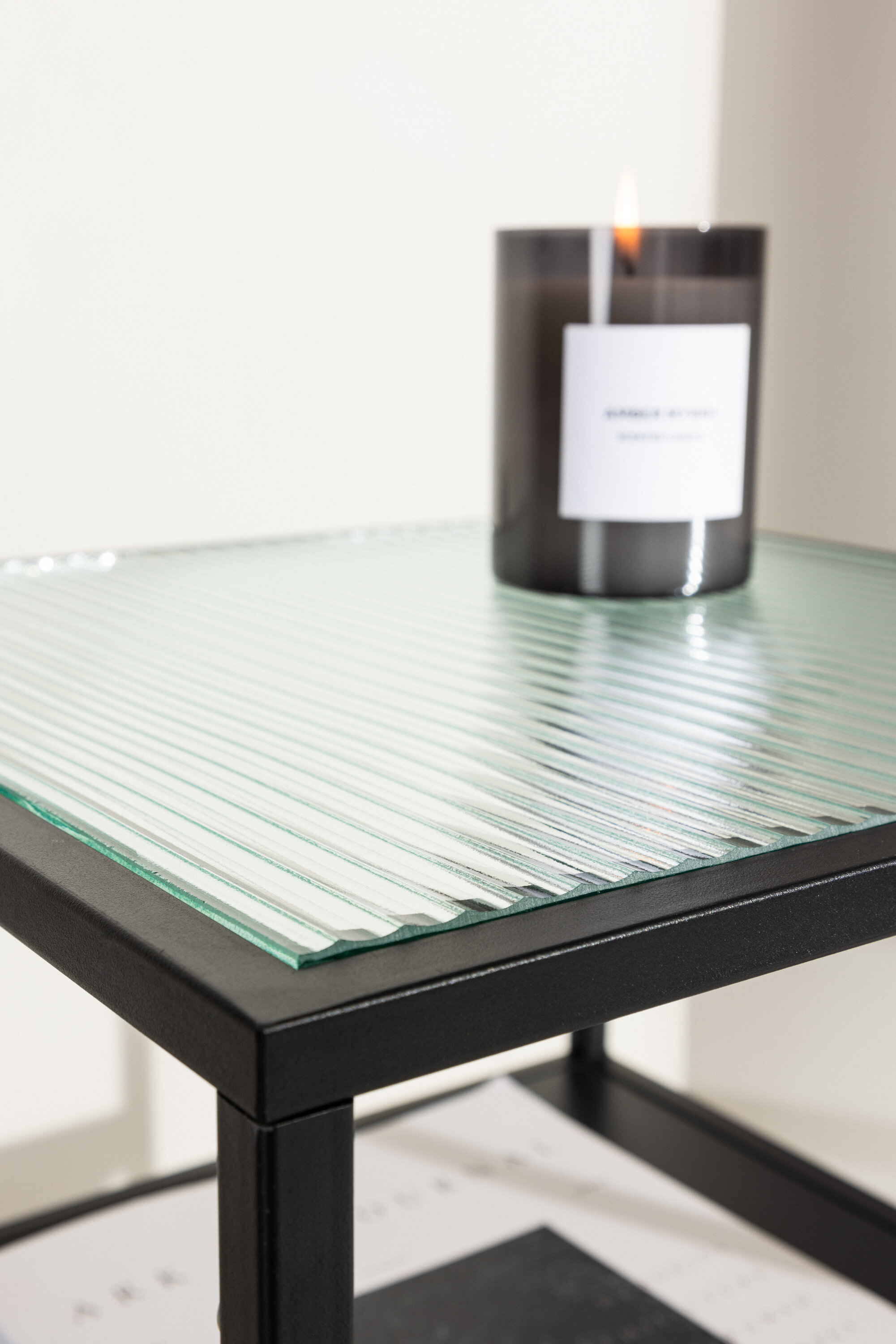 deLOHN Sao Paulo Kisasztal