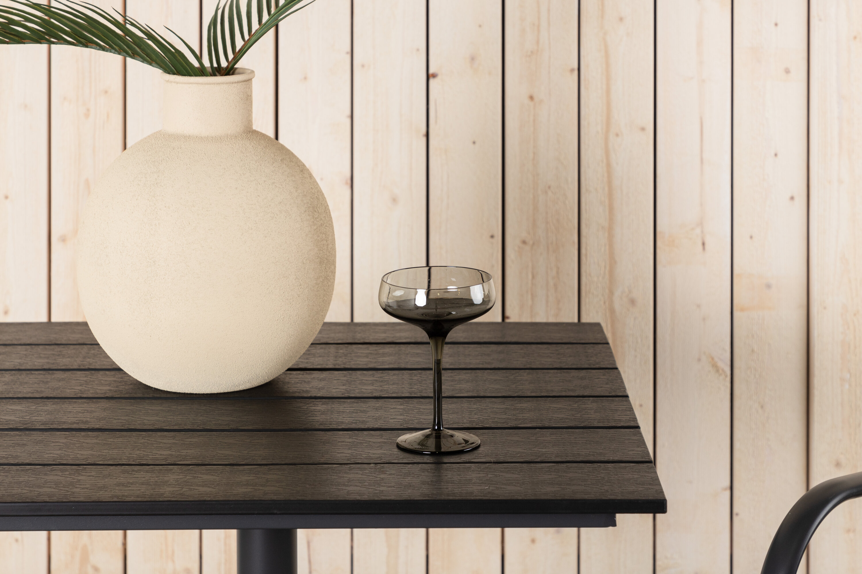 deLOHN Colorado Kávéházi asztal