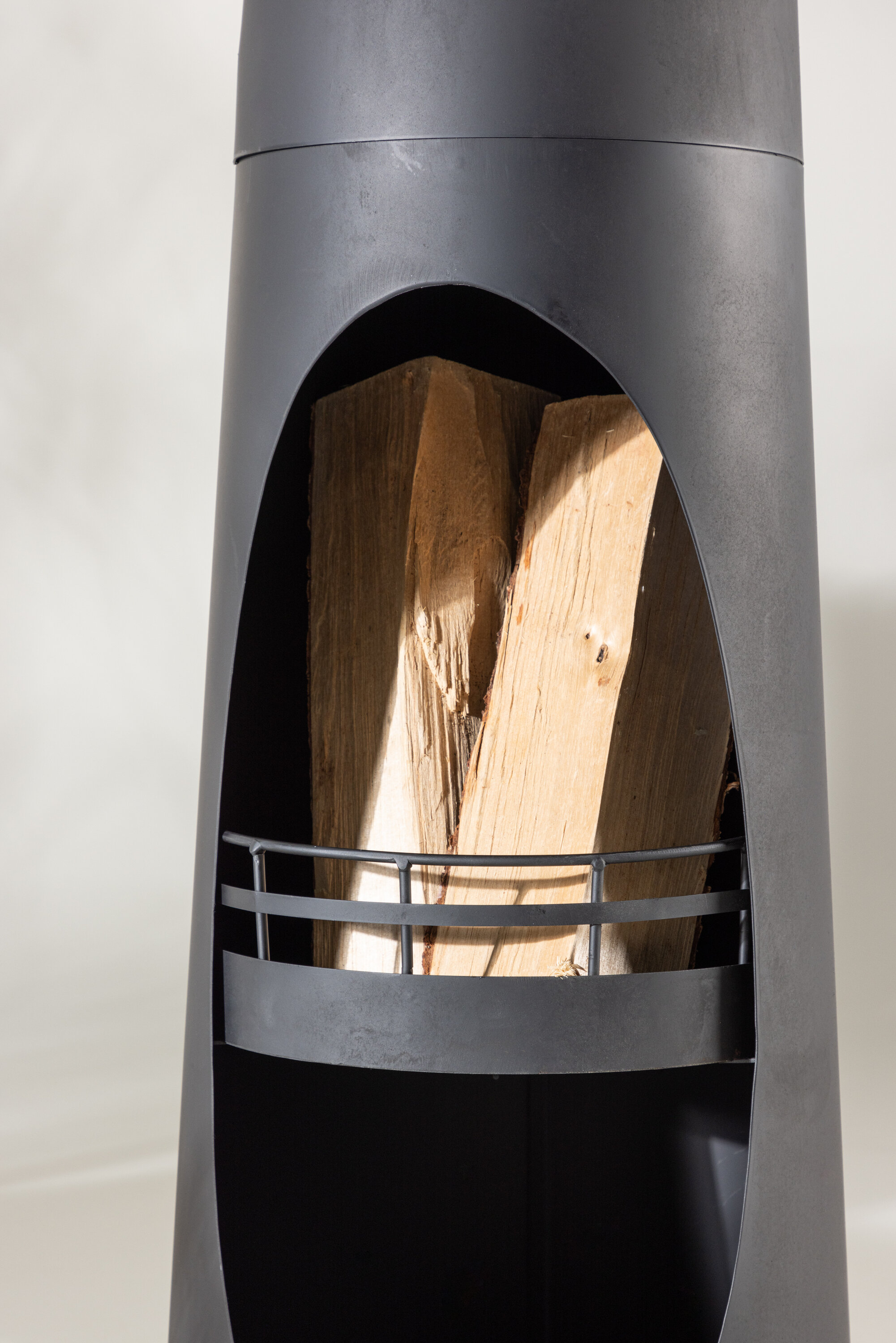 deLOHN Bastian Kerti tűzrakó