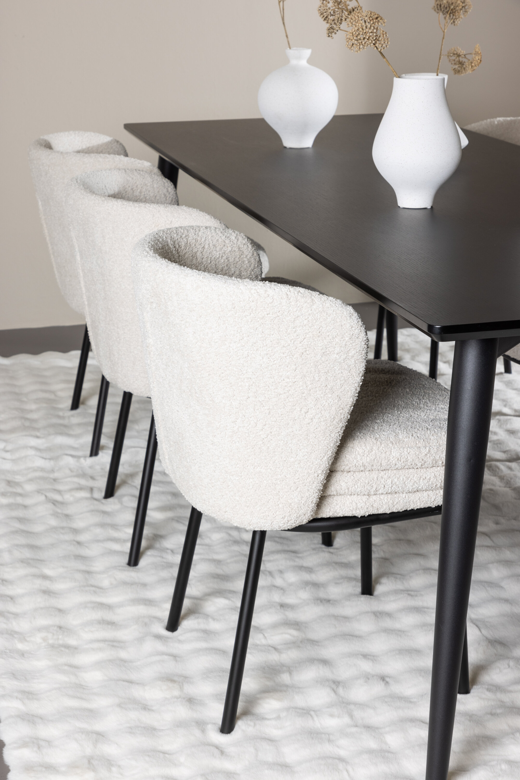 deLOHN Ellis, Agnes Téglalap alakú étkezőgarnitúra