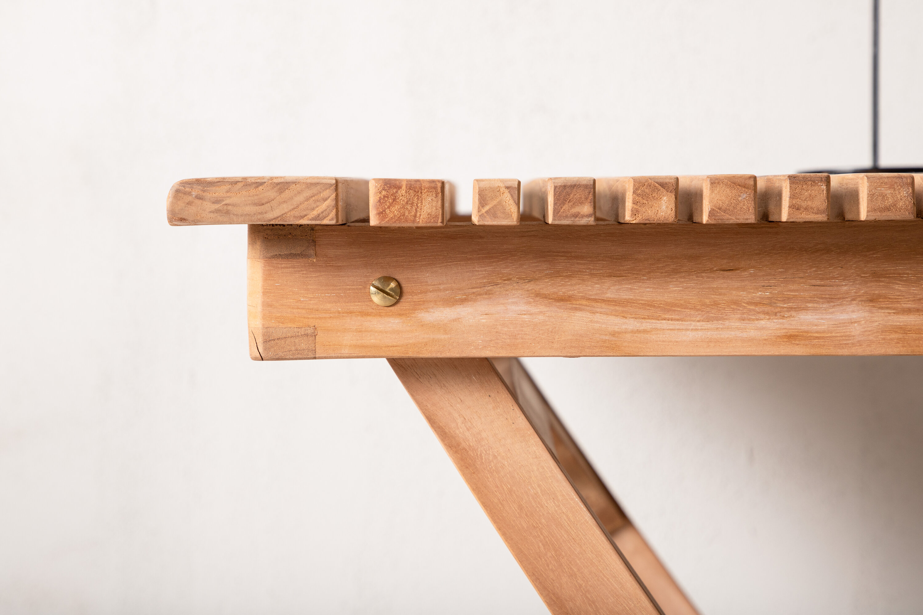 deLOHN Ghana Kávéházi asztal