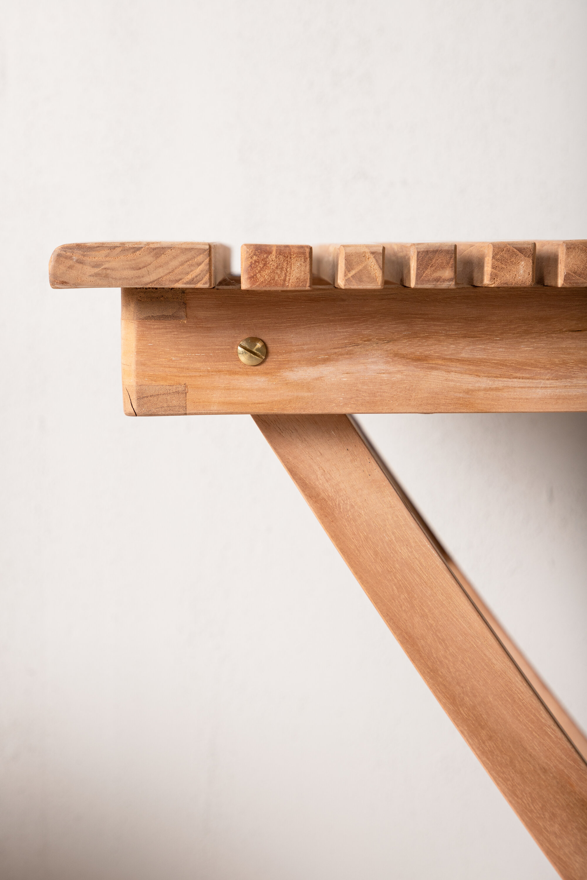 deLOHN Ghana Kávéházi asztal