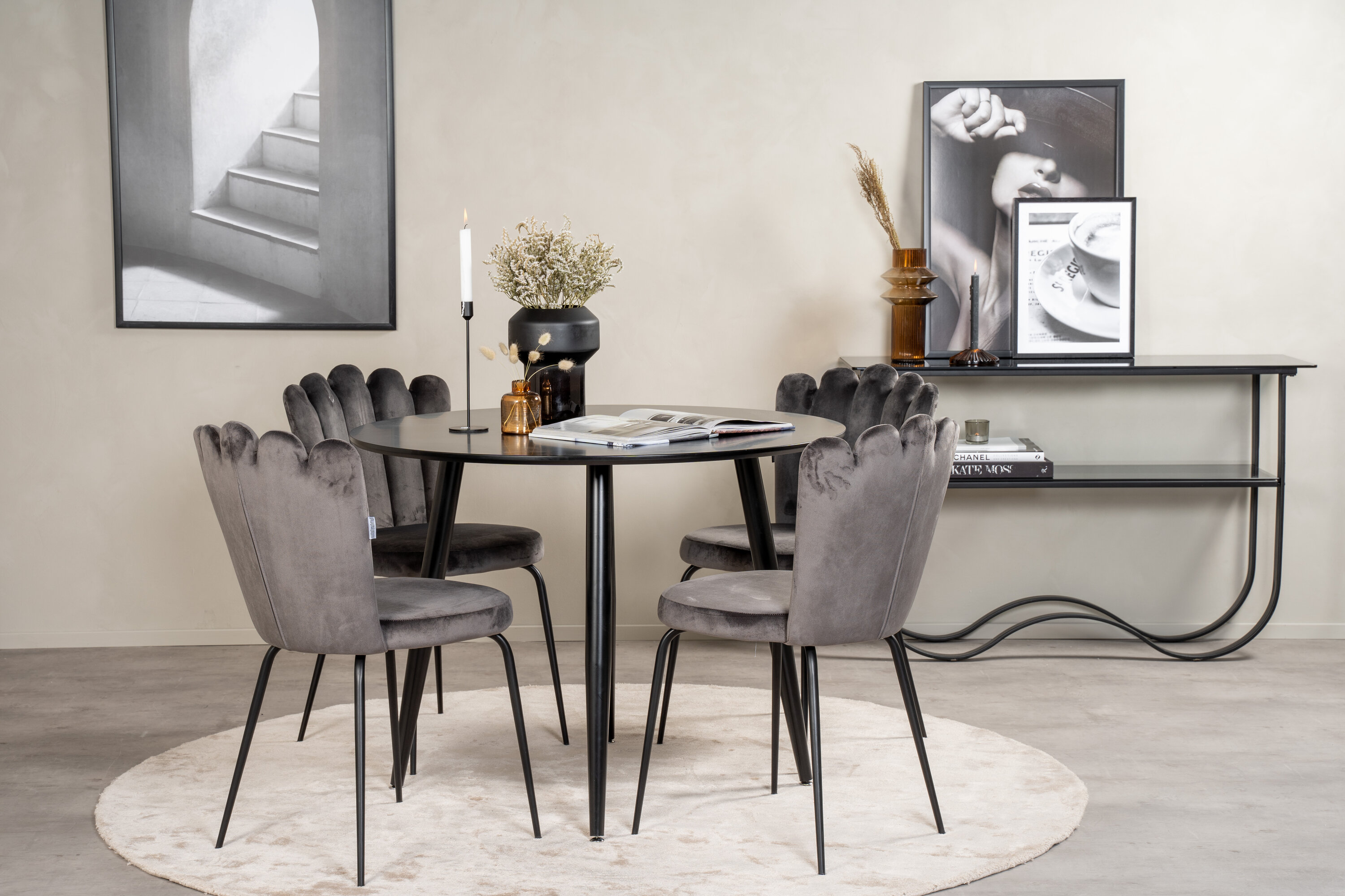 deLOHN Limhamn, Plaza Kör alakú étkezőgarnitúra