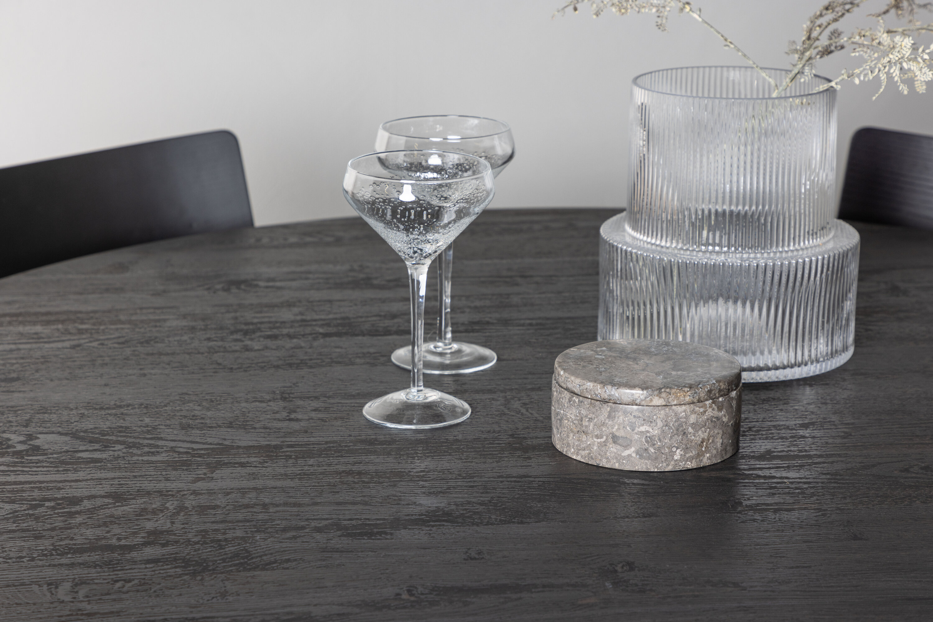 deLOHN Montros Kör alakú étkezőgarnitúra