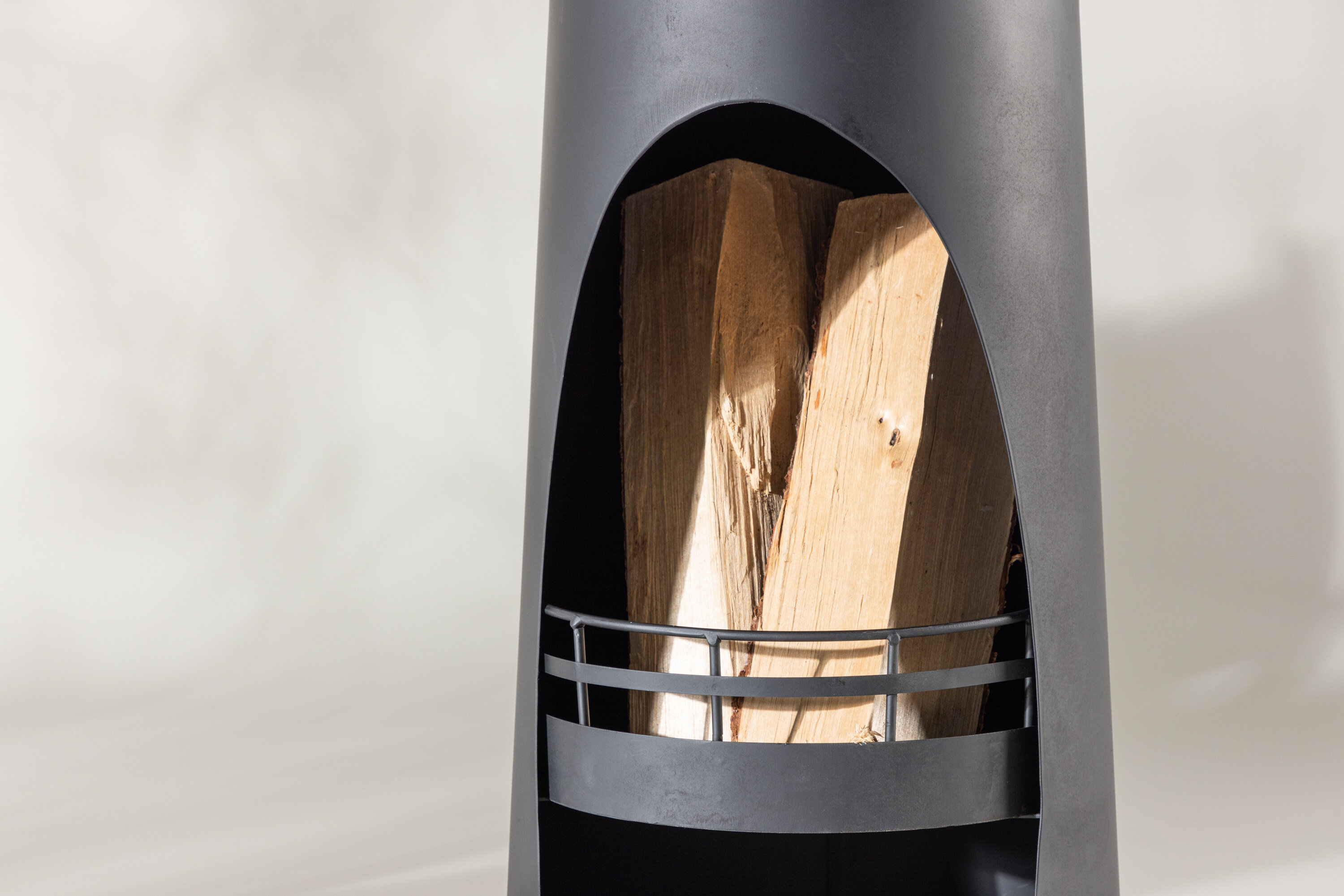 deLOHN Bastian Kerti tűzrakó