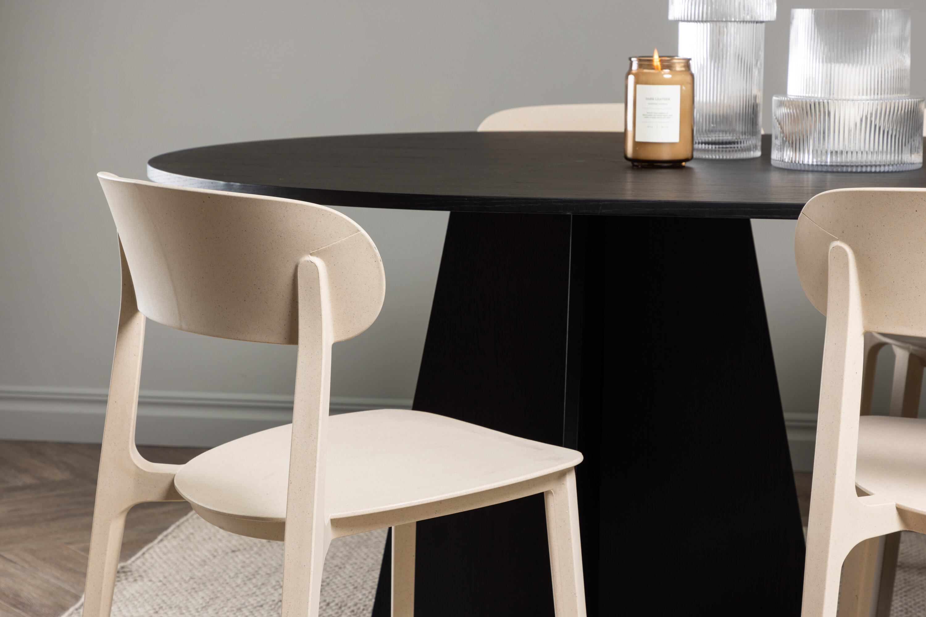 deLOHN Bootcut Oval, Åstol Ovális étkezőgarnitúra