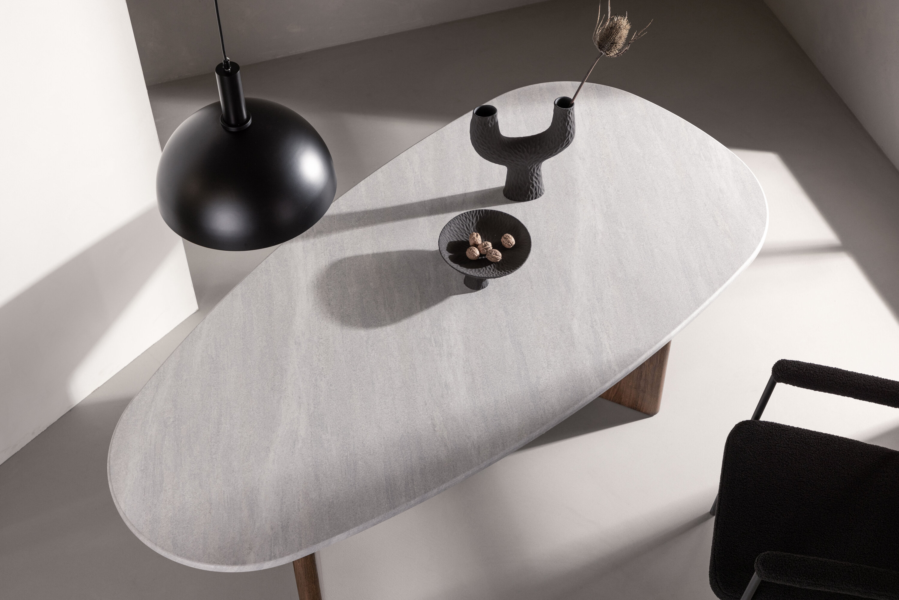 deLOHN Grönvik Ovális étkezőasztal deLOHN Grönvik Ovális étkezőasztal