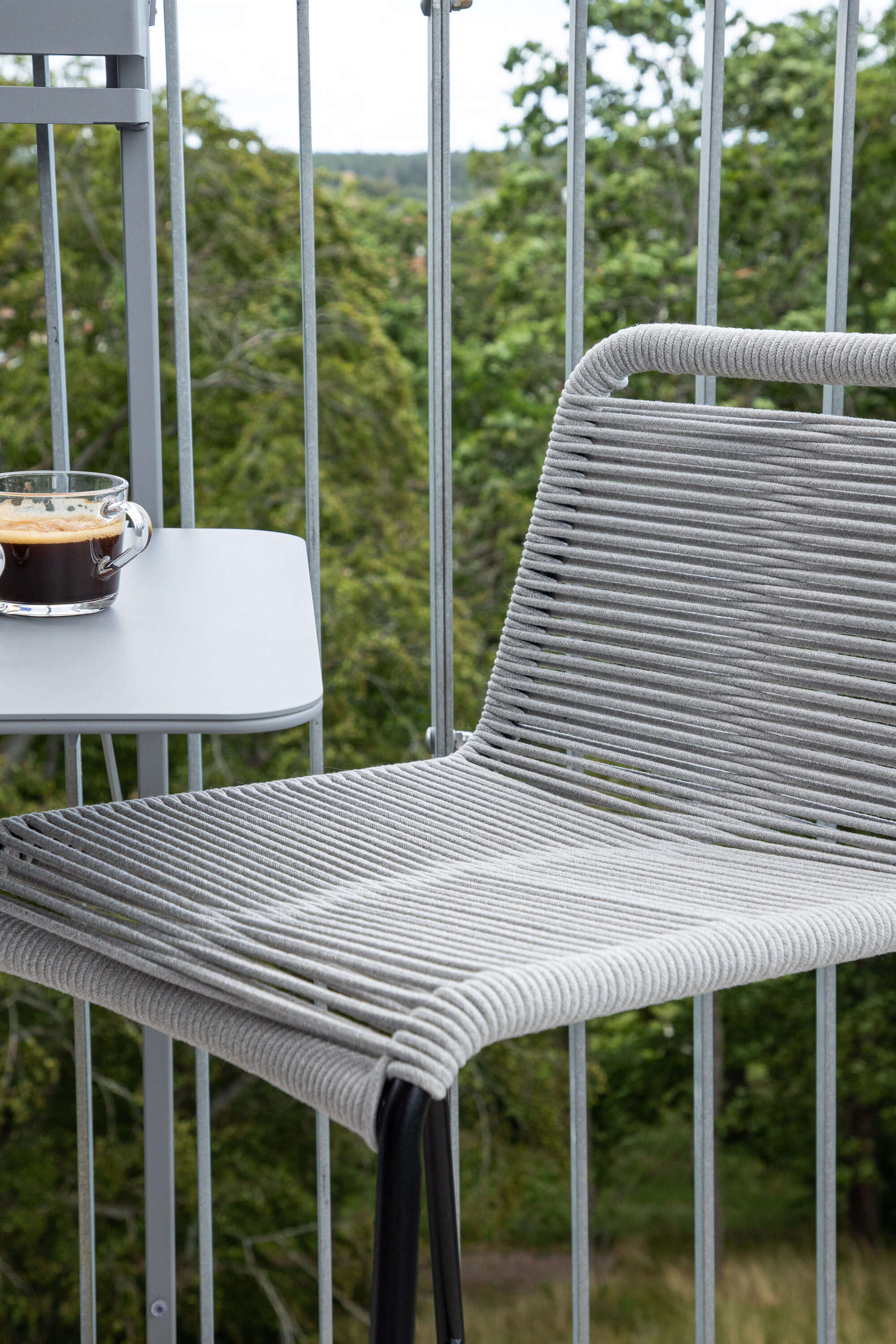 deLOHN Lindos Bárszék