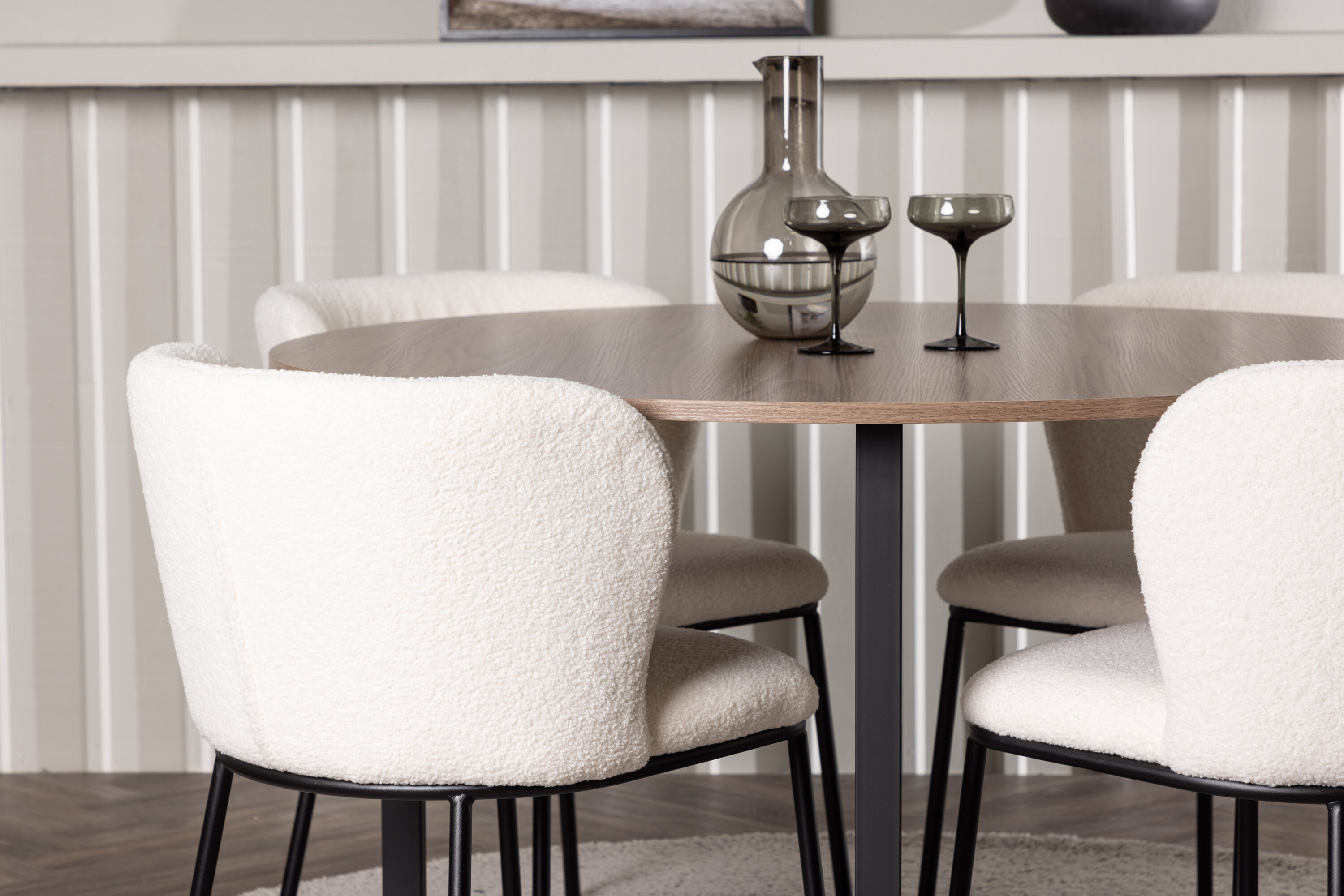 deLOHN Edina Kör alakú étkezőgarnitúra