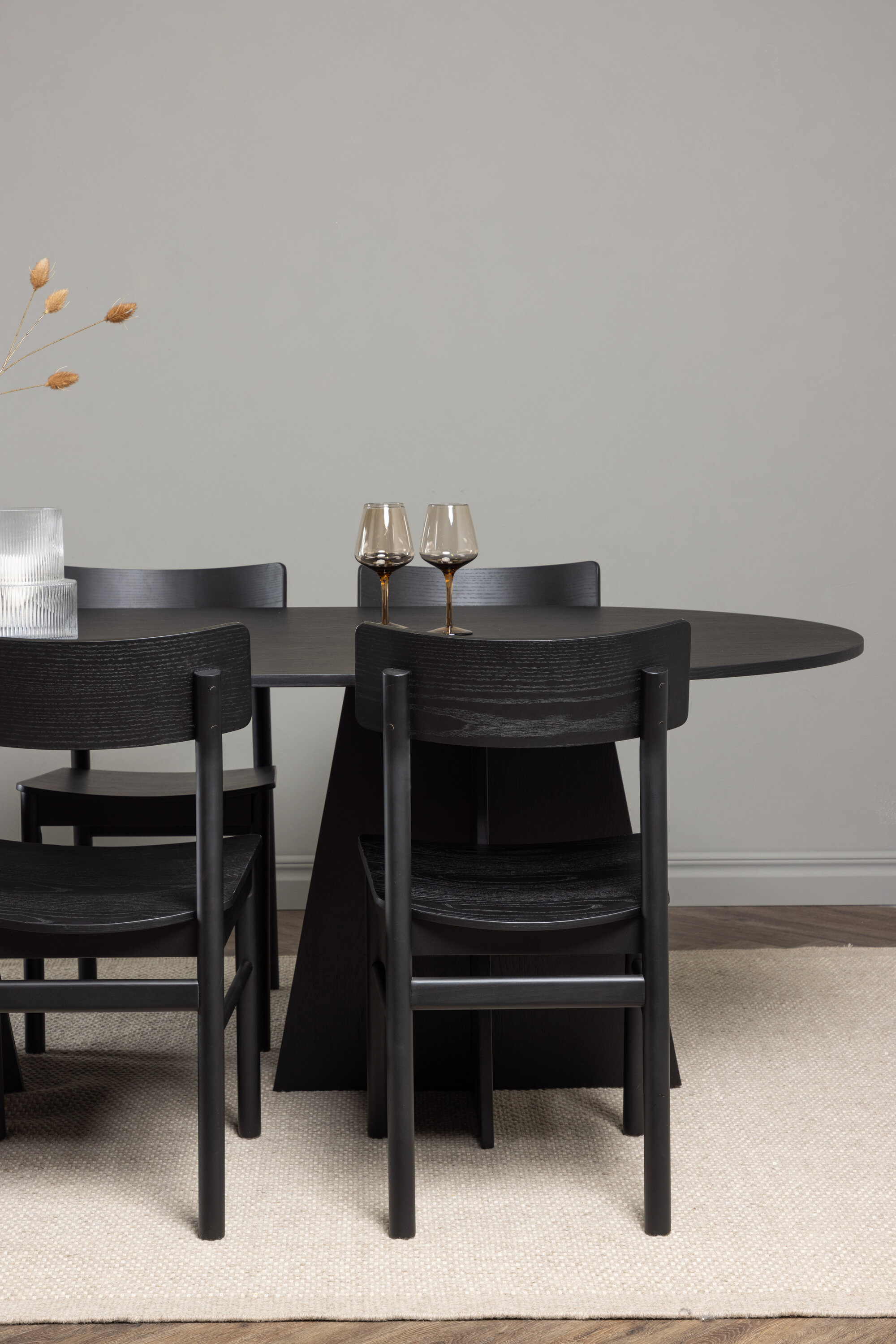 deLOHN Bootcut Oval, Montros Ovális étkezőgarnitúra