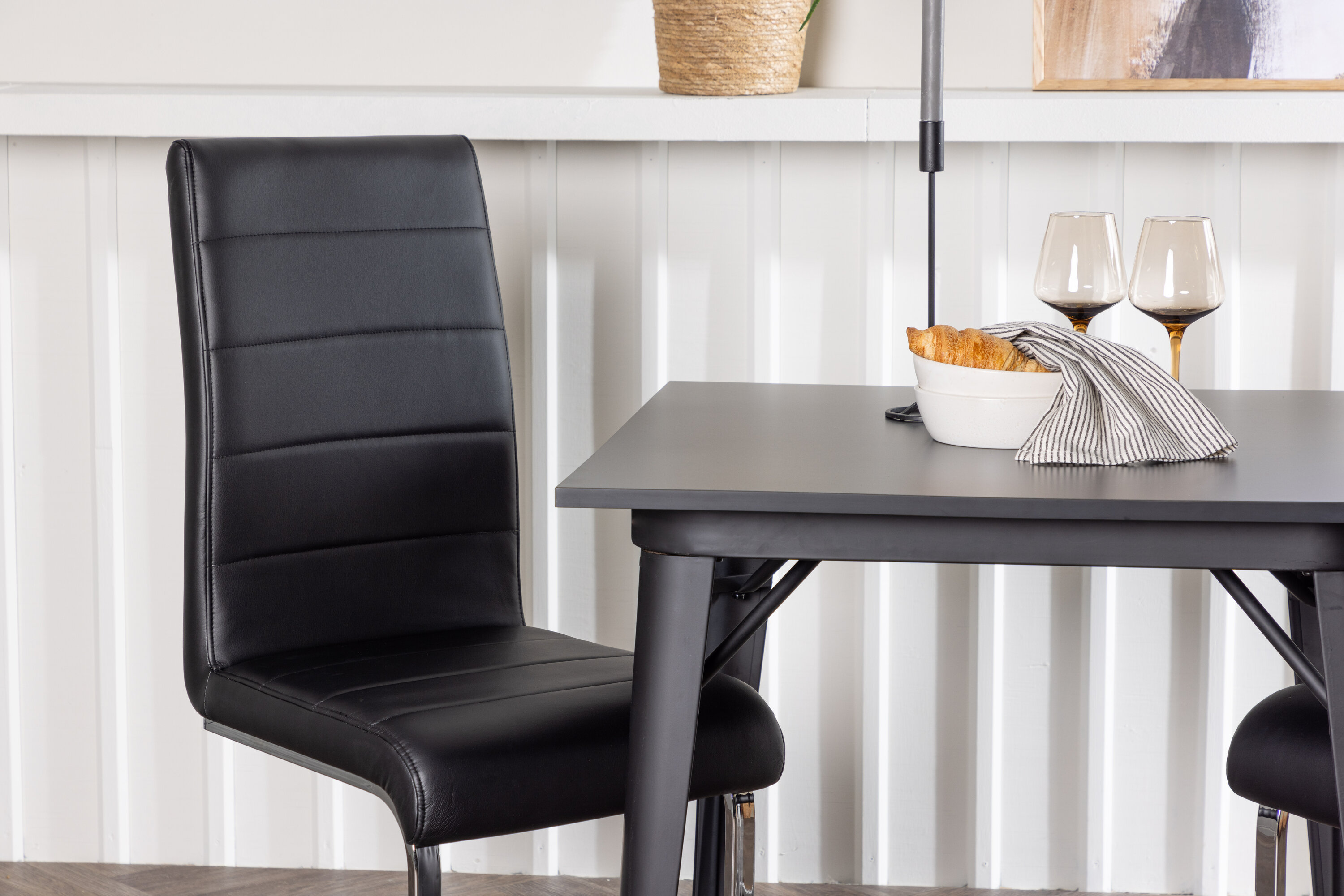 deLOHN Tempo Téglalap alakú étkezőgarnitúra