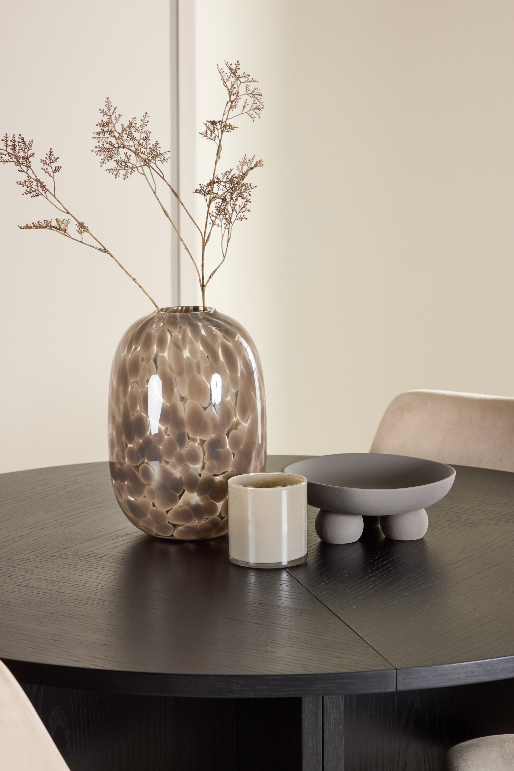 deLOHN Strada, Night Ovális étkezőgarnitúra deLOHN Strada, Night Ovális étkezőgarnitúra