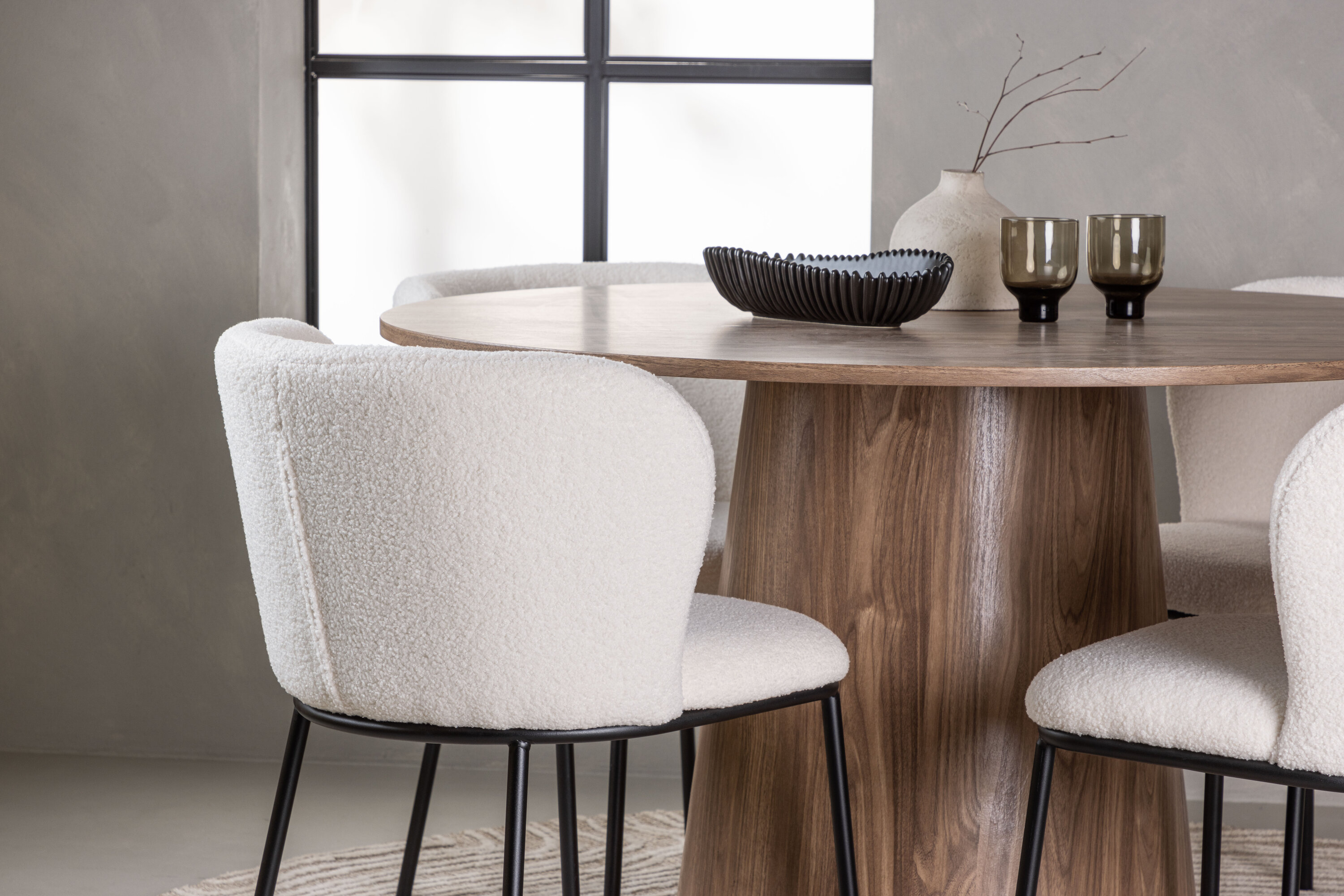 deLOHN Edina Kör alakú étkezőgarnitúra