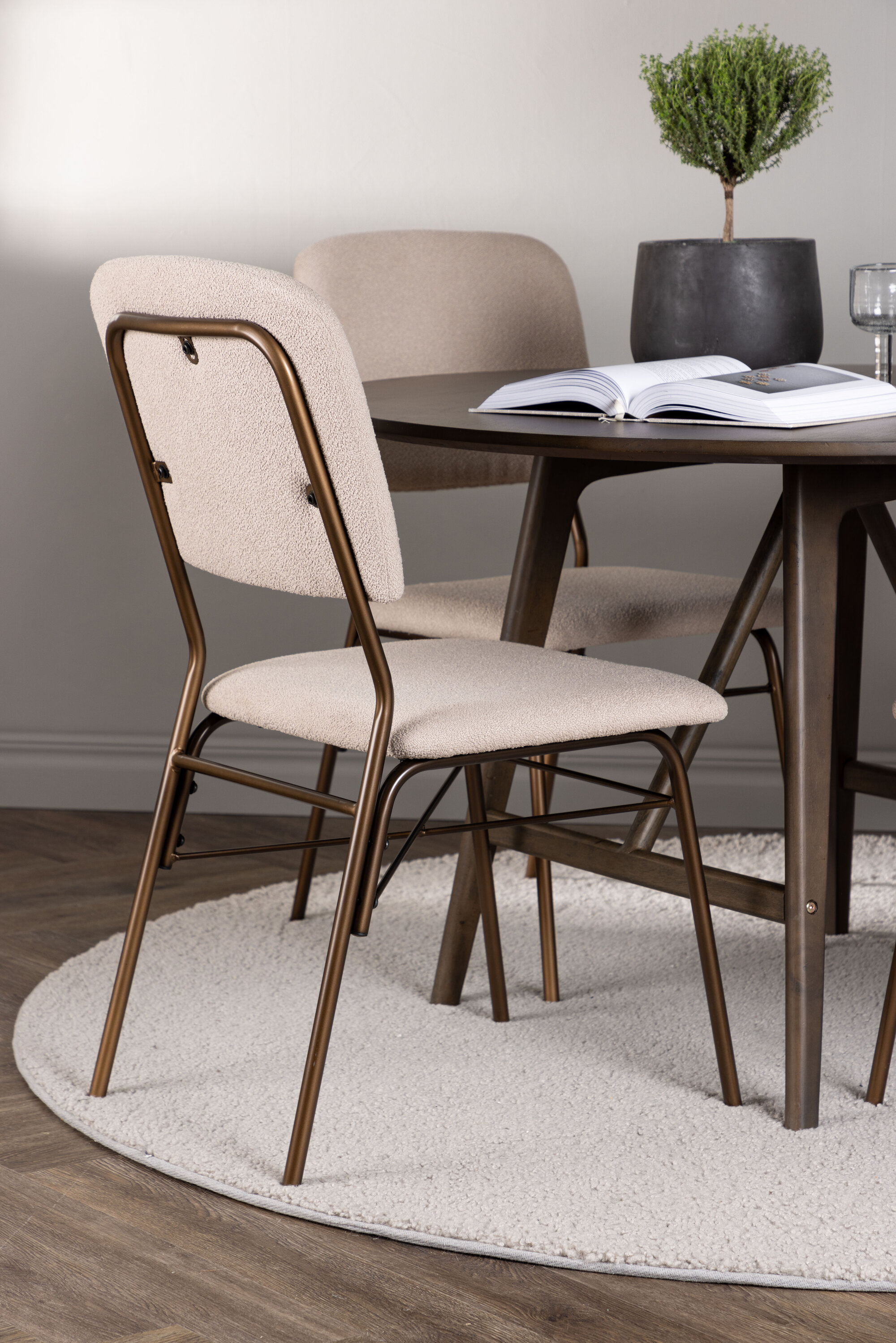 deLOHN Seda Kör alakú étkezőgarnitúra