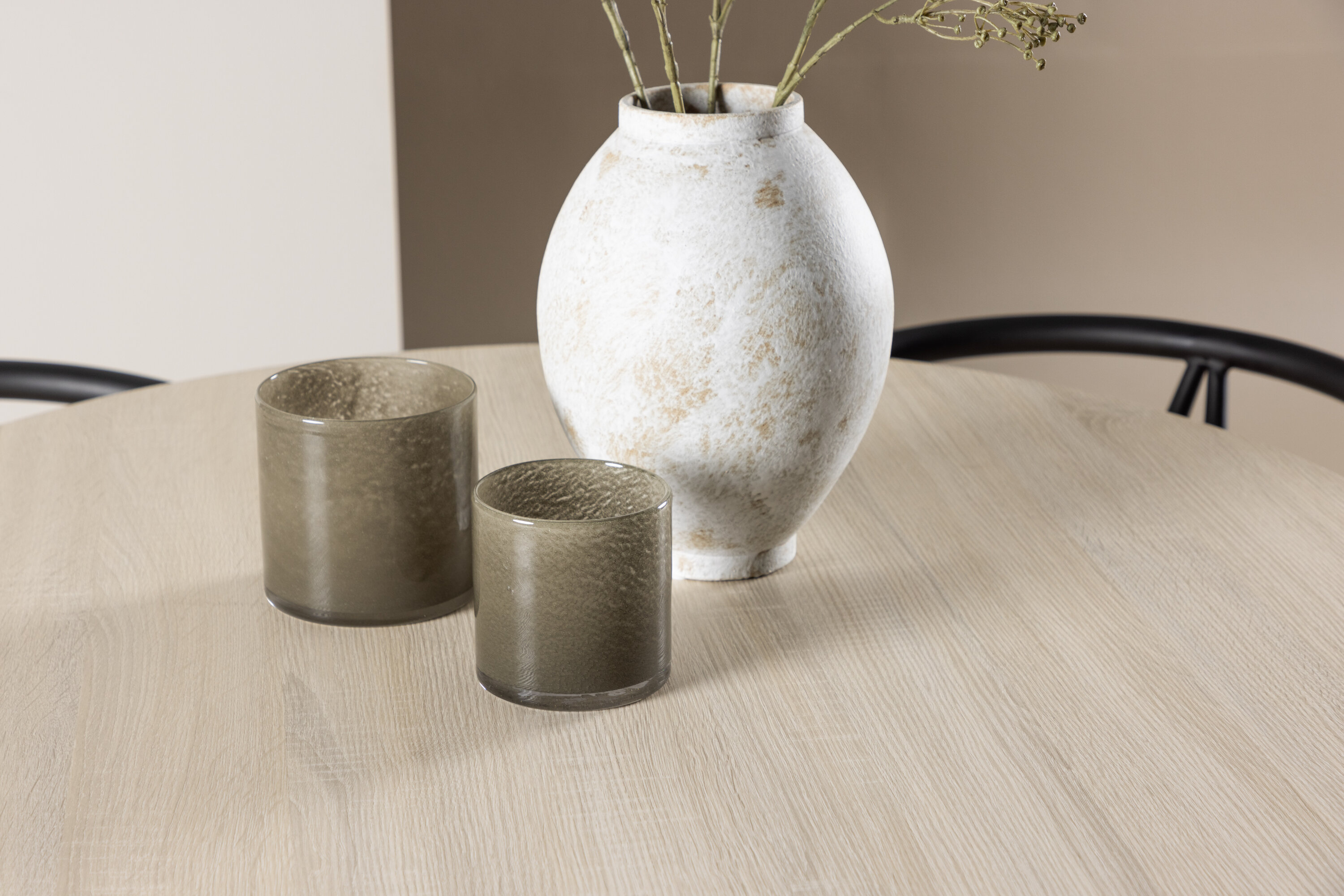 deLOHN Plaza, Alfons Kör alakú étkezőgarnitúra