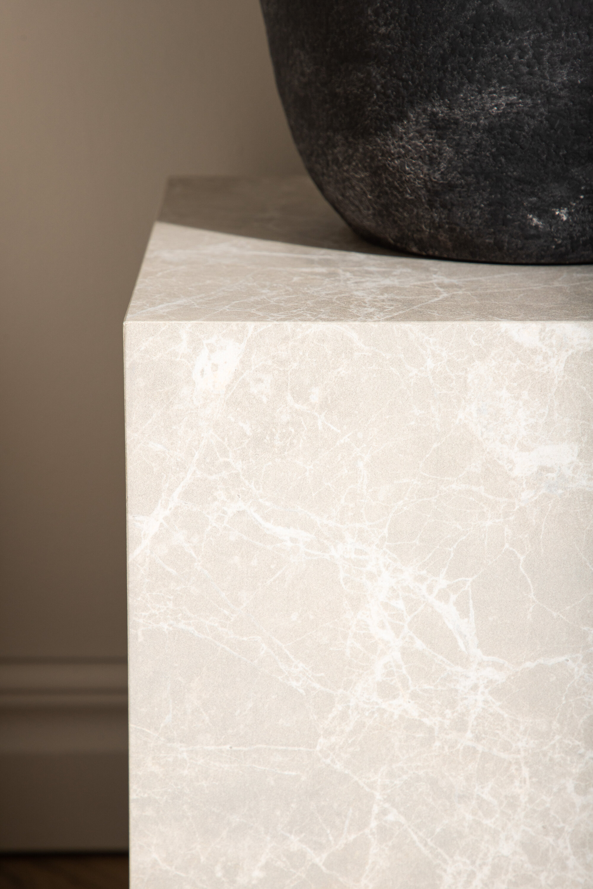 deLOHN York Dohányzóasztal