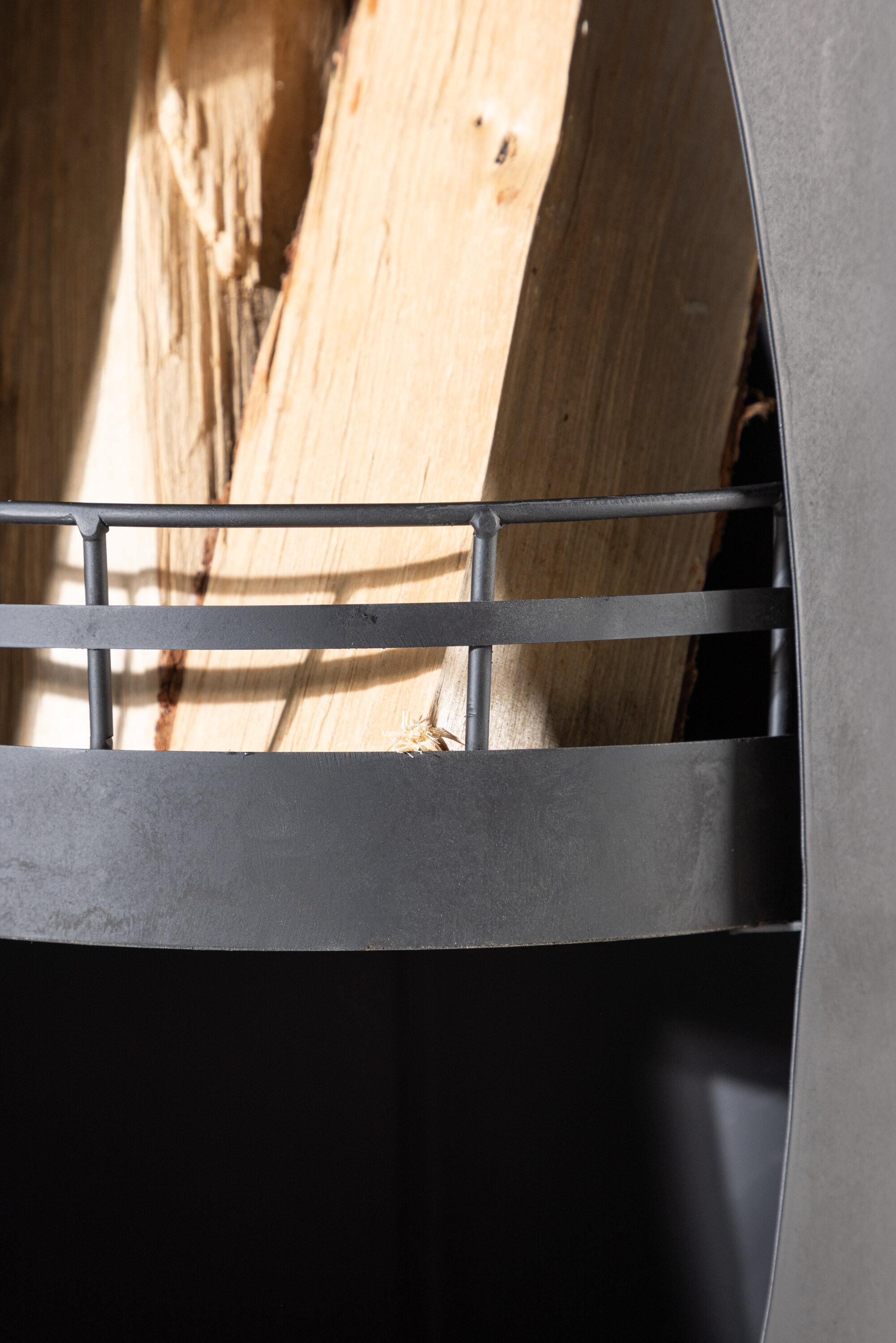 deLOHN Bastian Kerti tűzrakó