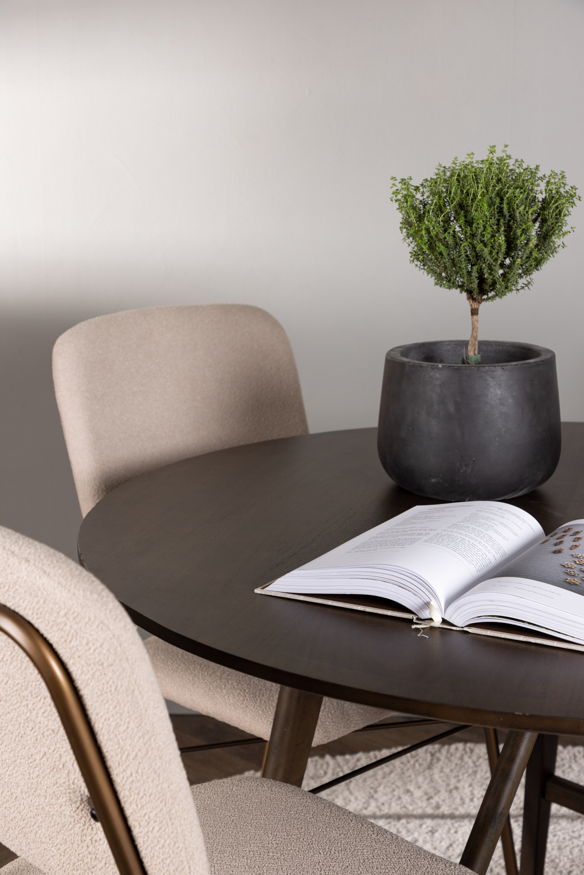 deLOHN Seda Kör alakú étkezőgarnitúra