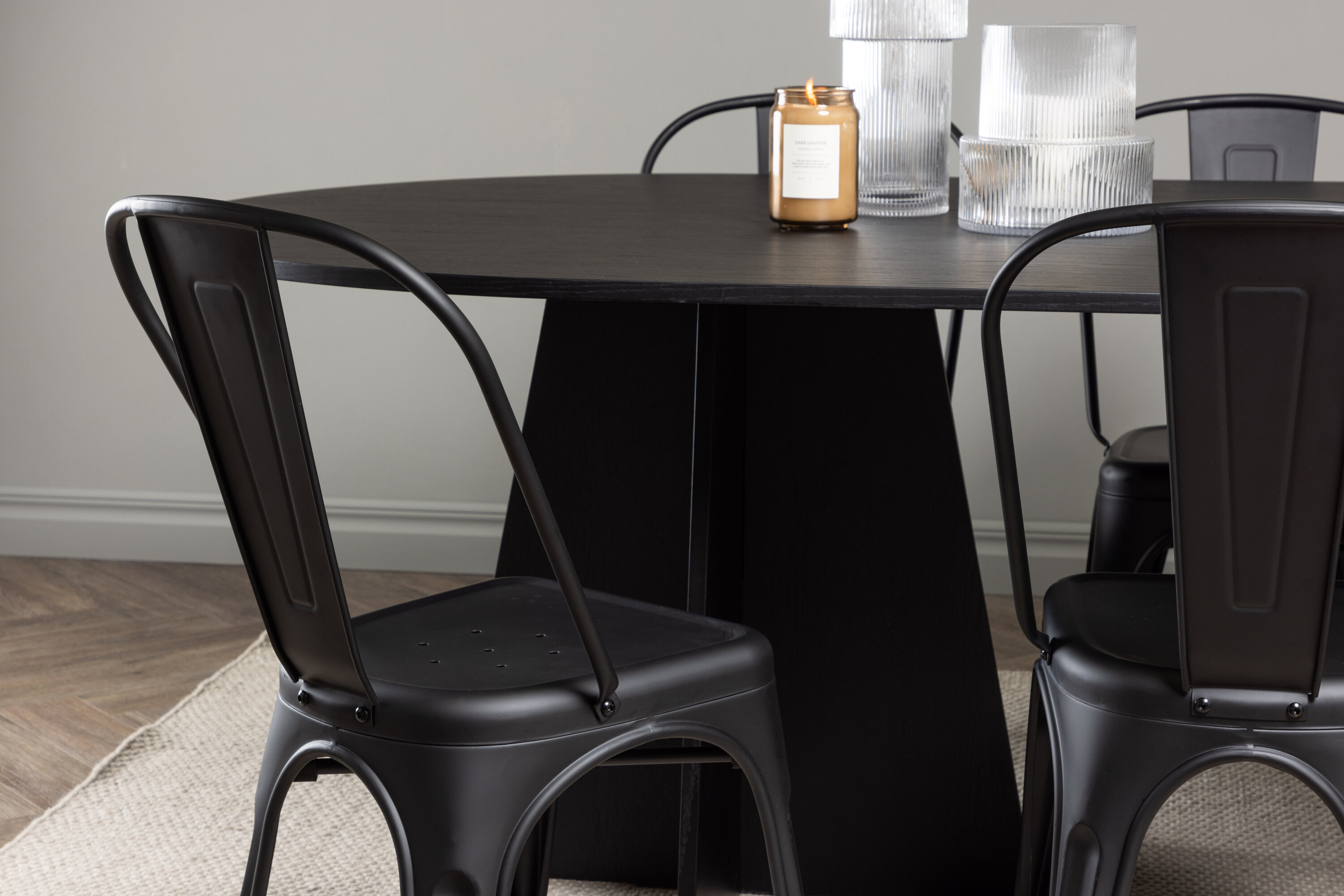 deLOHN Bootcut Oval, Tempe Ovális étkezőgarnitúra