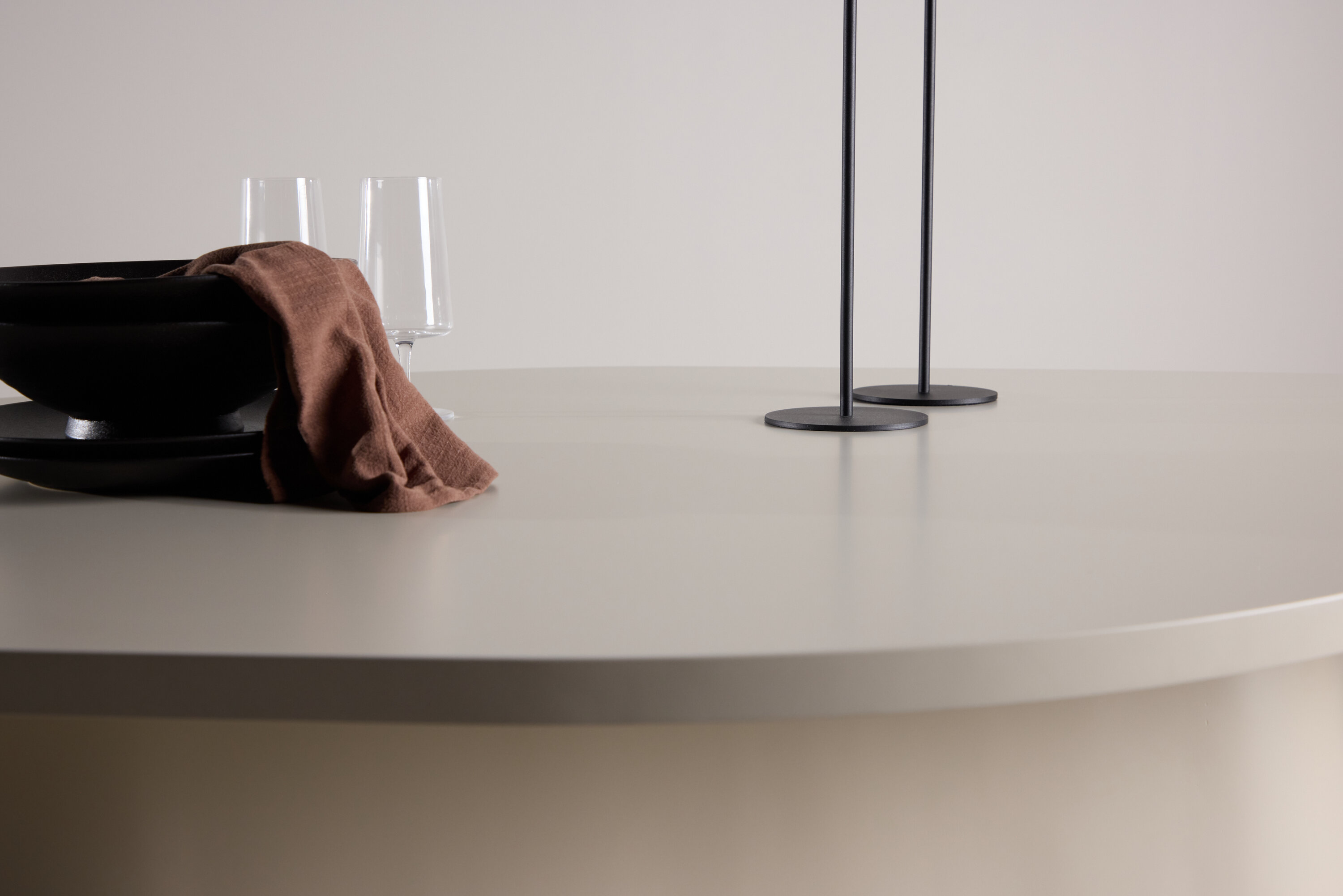 deLOHN Diamond Ovális étkezőasztal