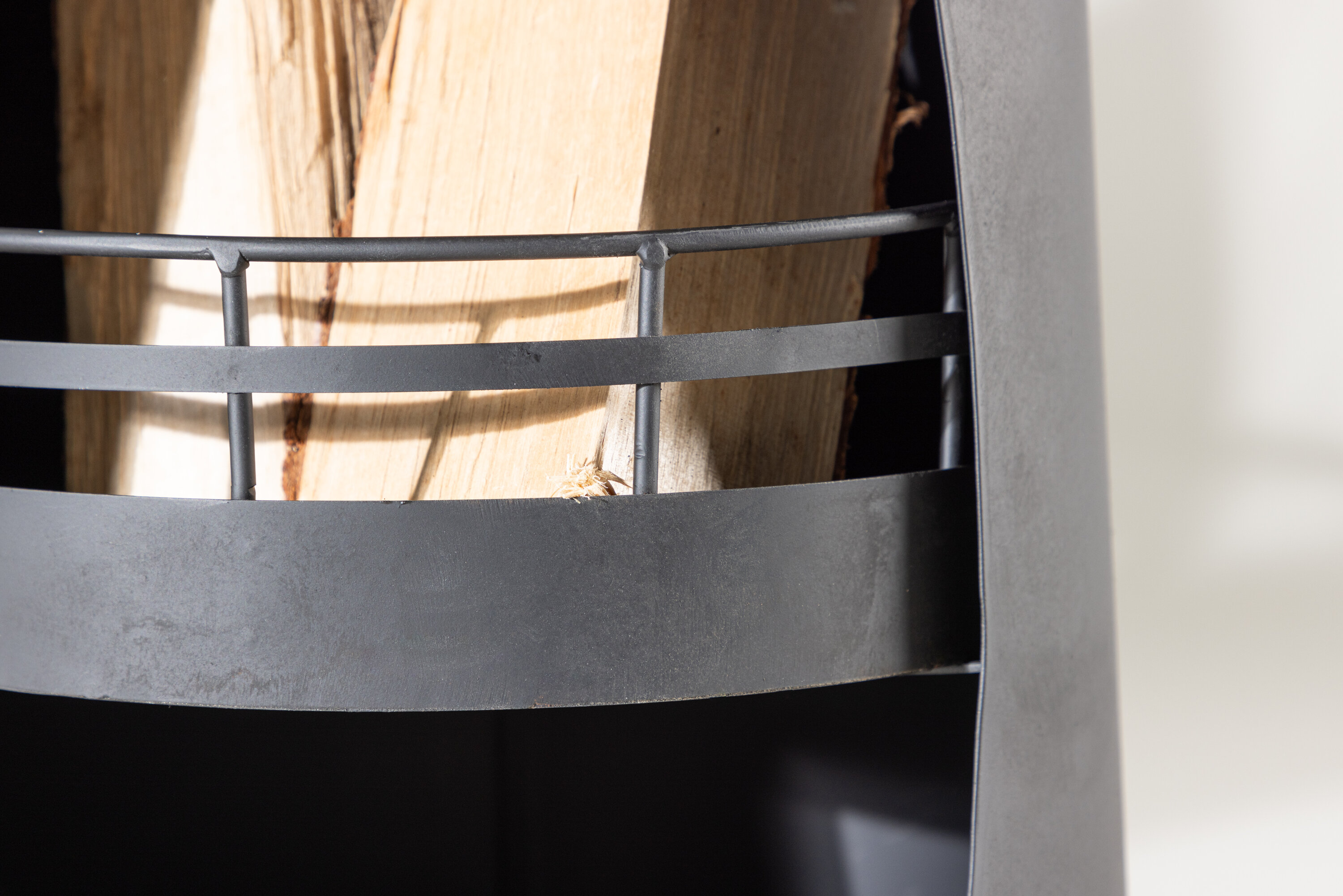 deLOHN Bastian Kerti tűzrakó