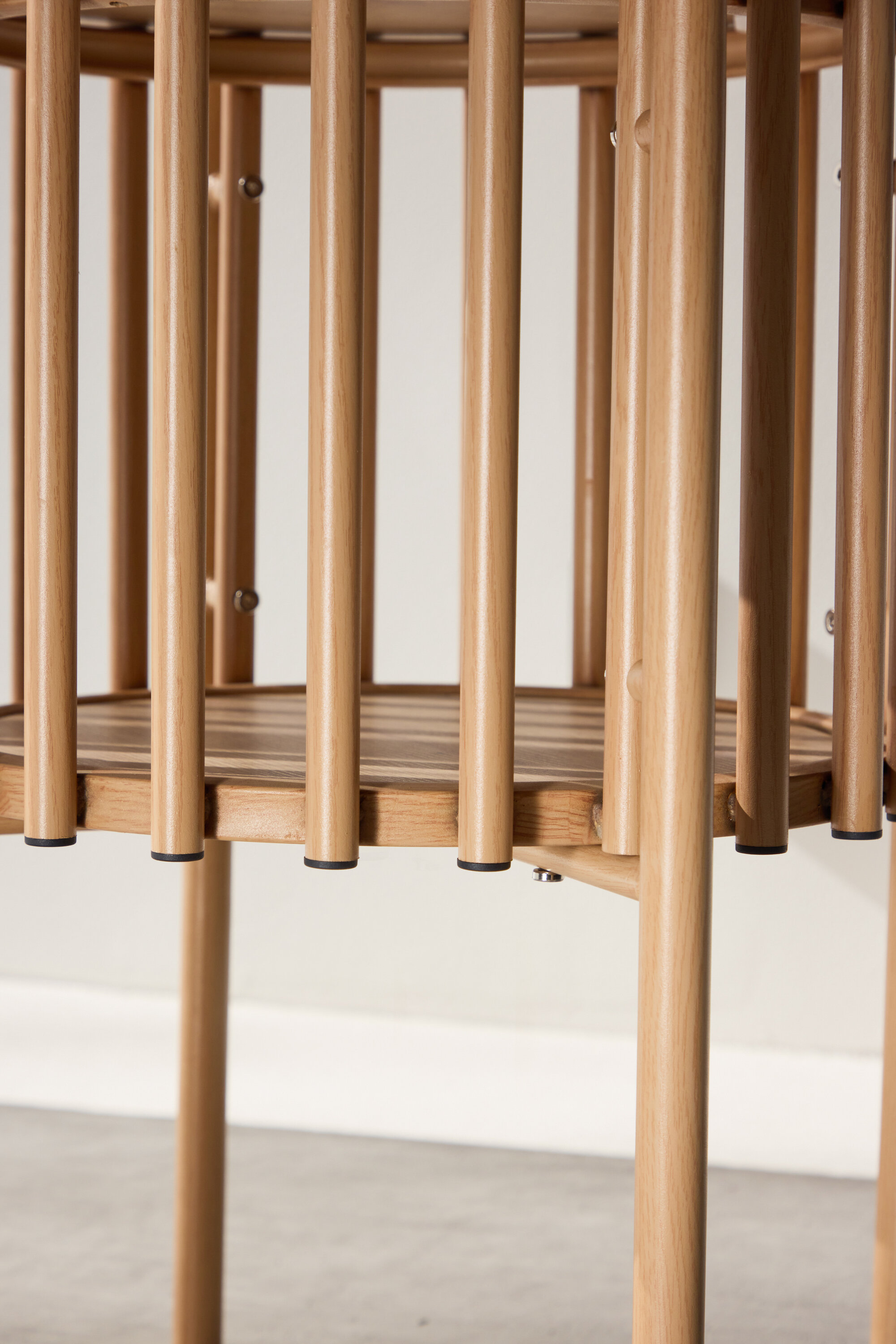 deLOHN Rubbo Kisasztal