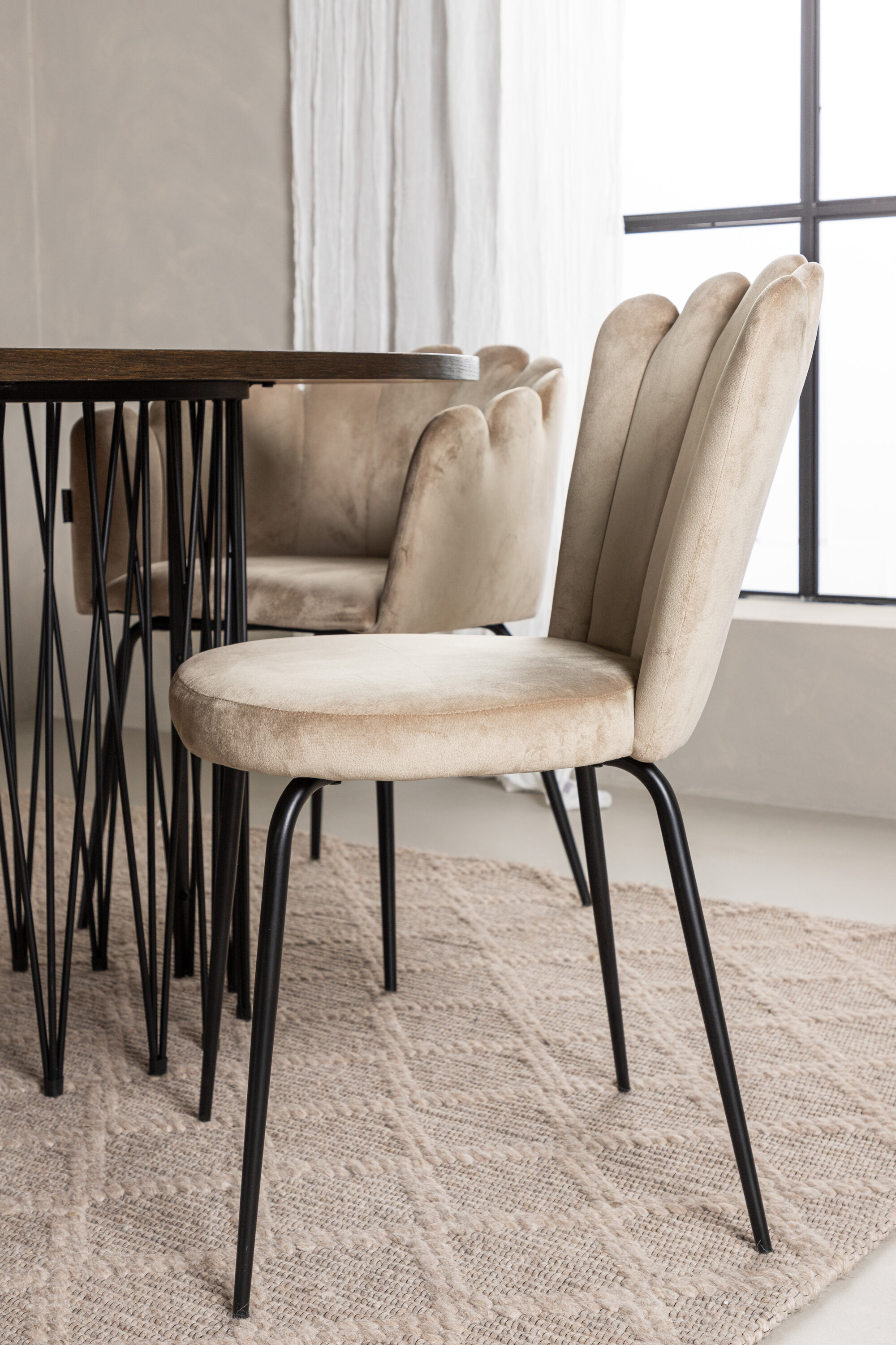 deLOHN Stone oval, Limhamn Ovális étkezőgarnitúra