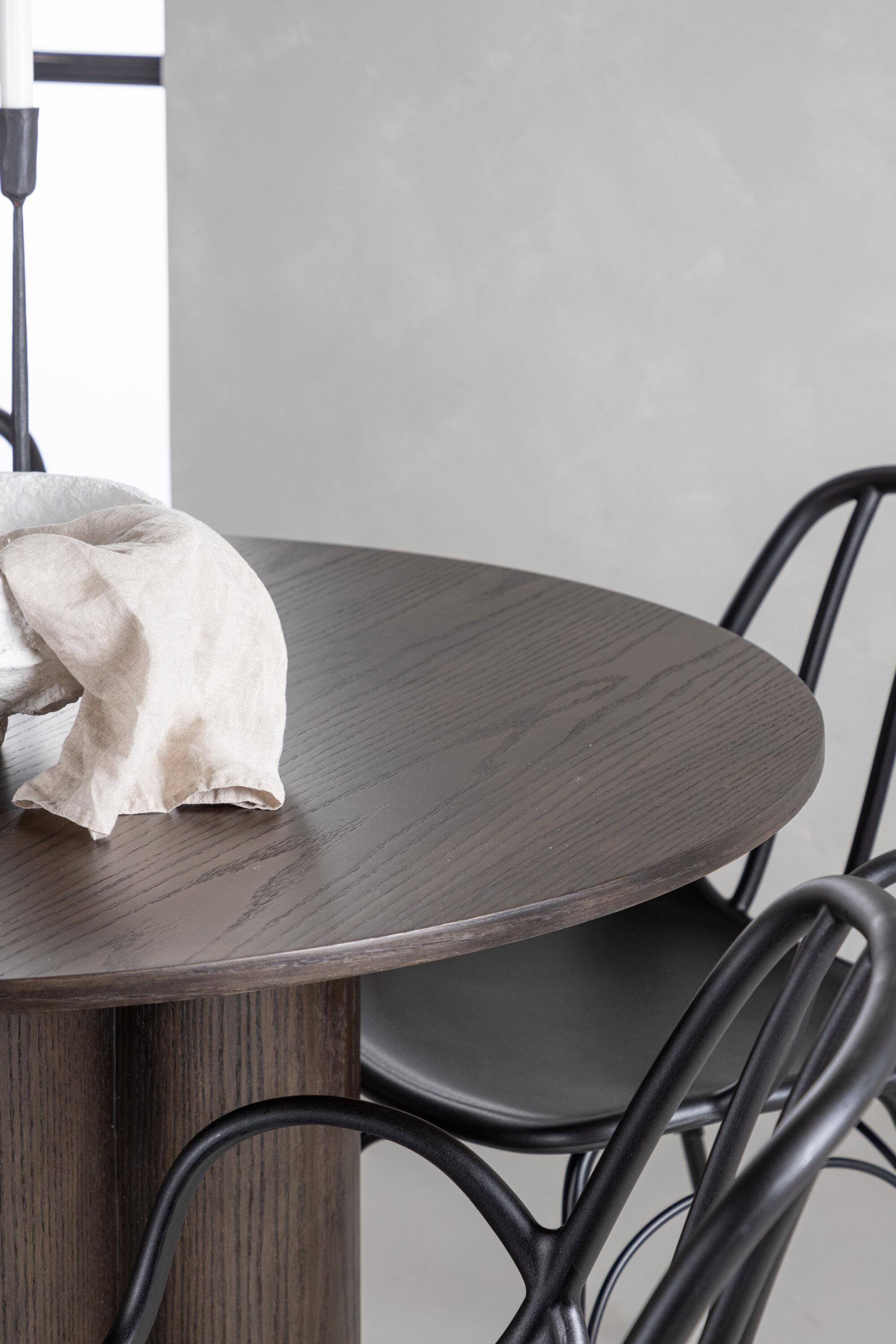 deLOHN Olivia, Dyrön Kör alakú étkezőgarnitúra