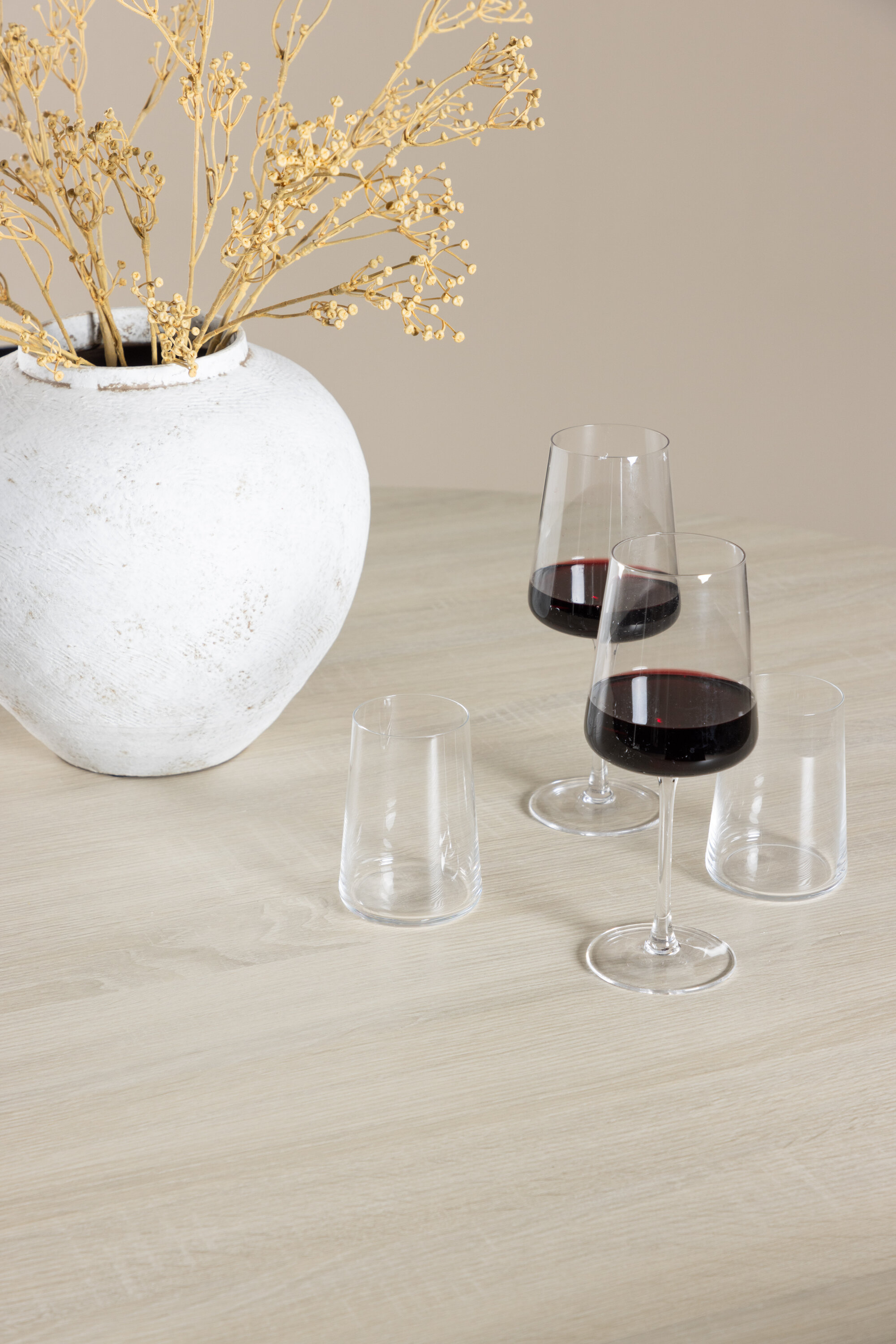 deLOHN Lanzo, Night Kör alakú étkezőgarnitúra