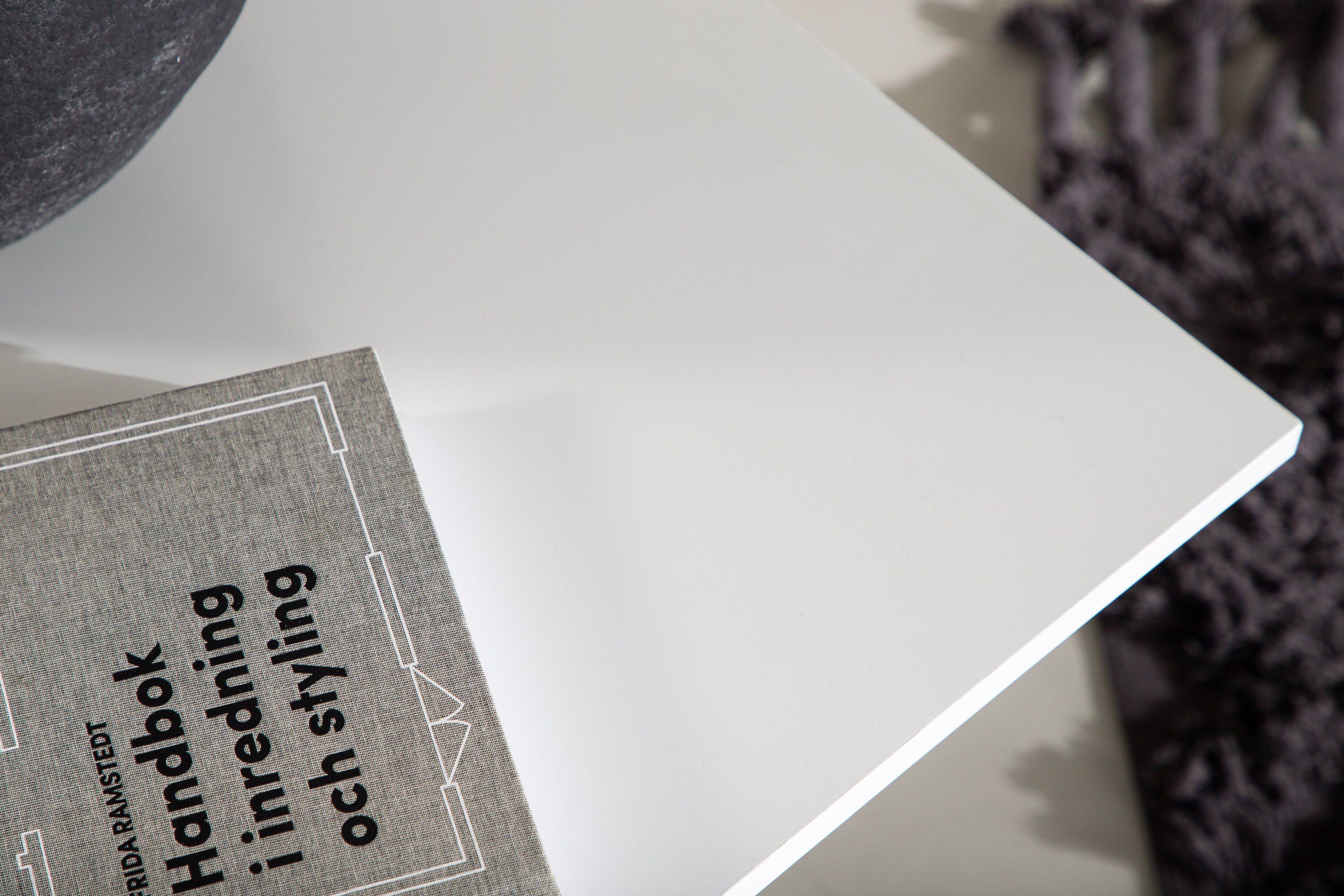 deLOHN Dayton Dohányzóasztal