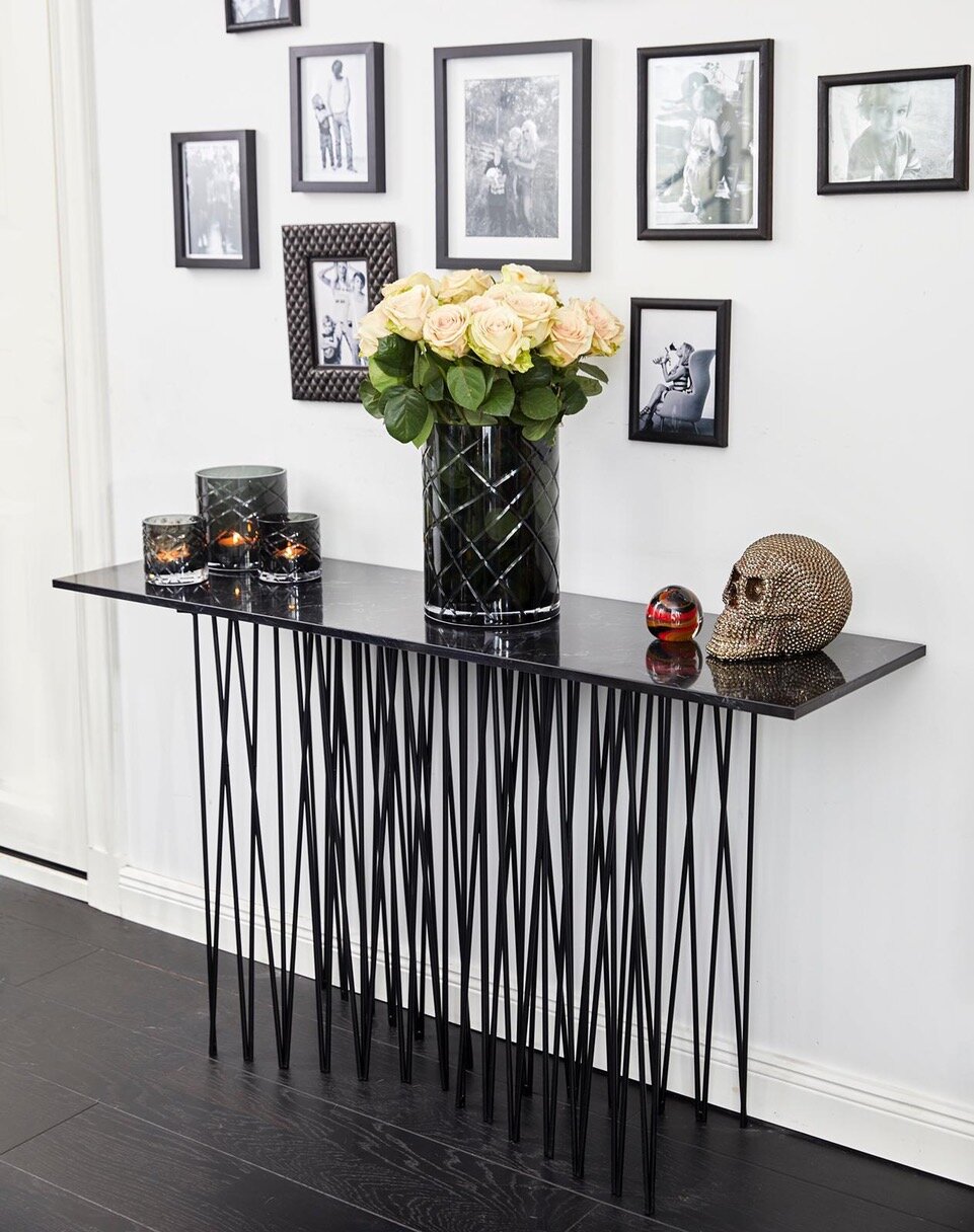 deLOHN Stone Kisasztal