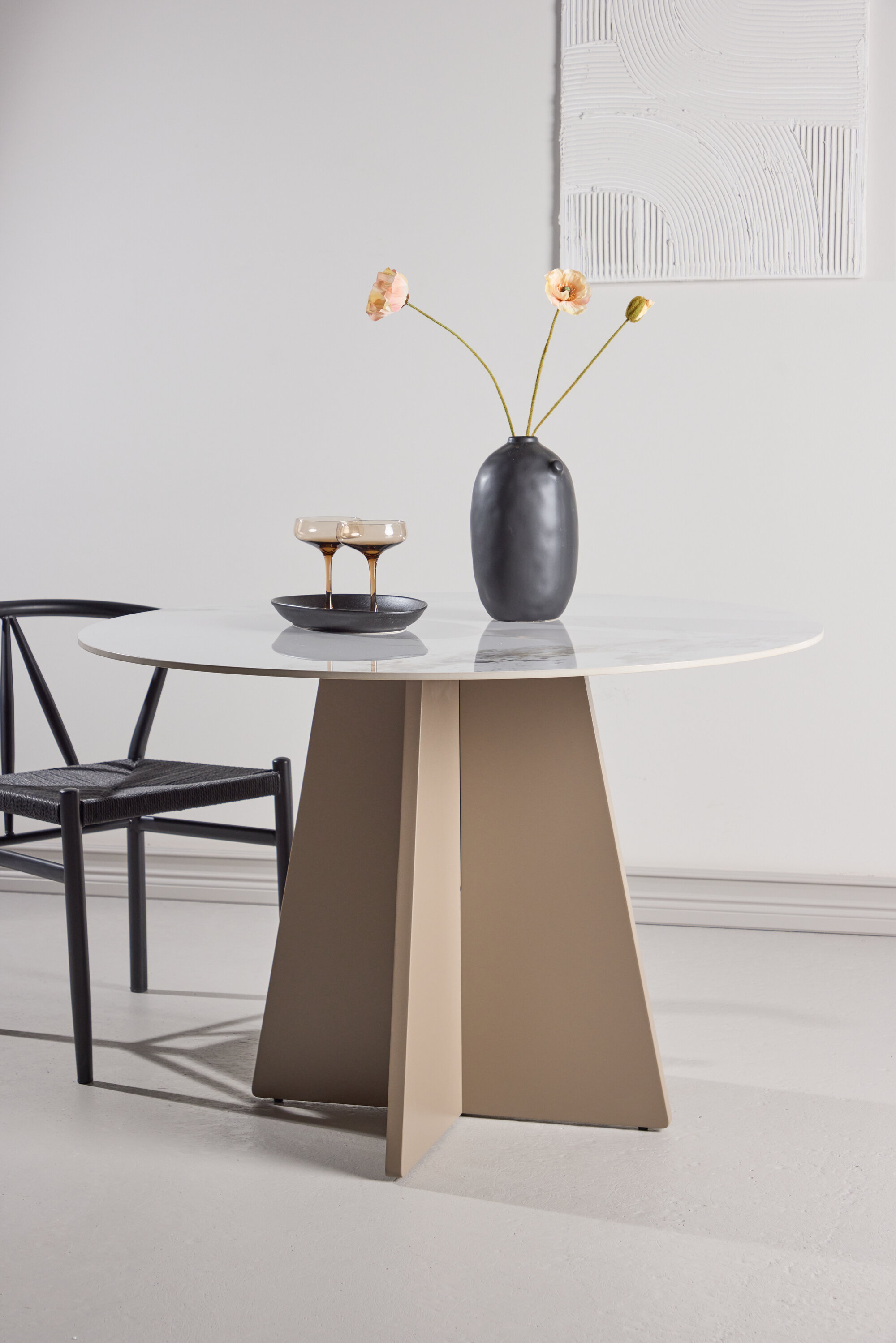 deLOHN Bootcut Kerek étkezőasztal