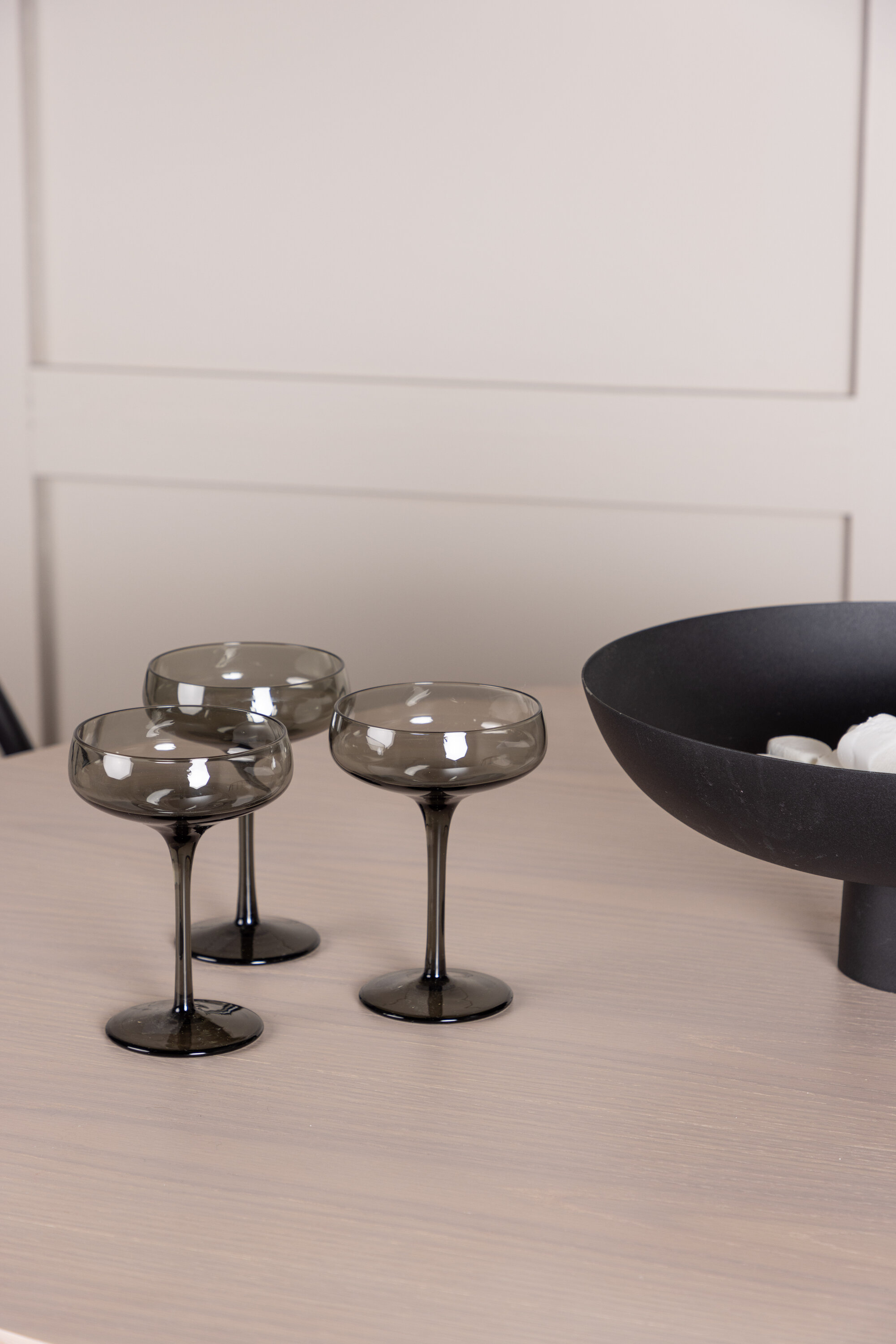 deLOHN Olivia, Dyrön Kör alakú étkezőgarnitúra