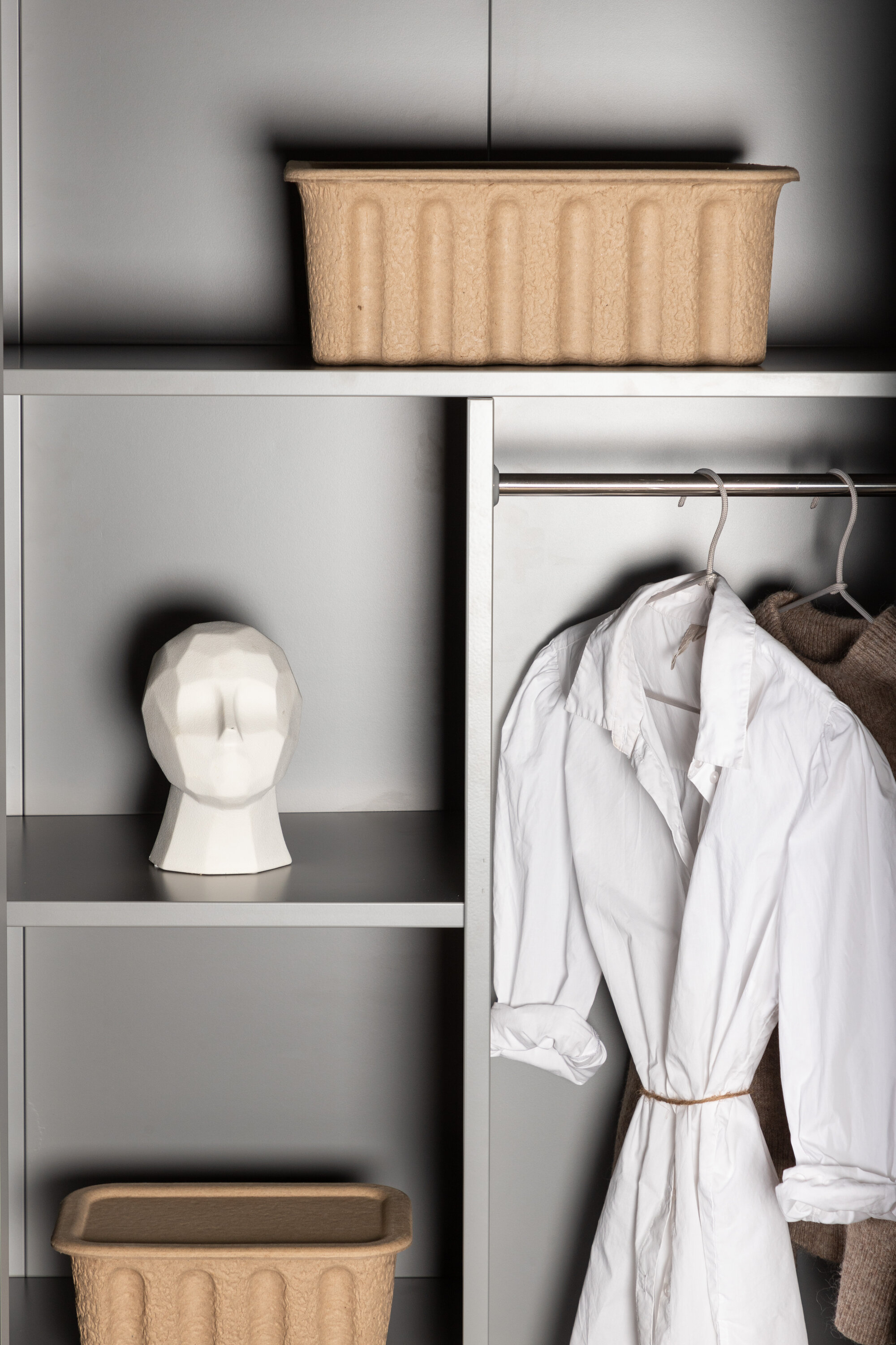 deLOHN Piring Gardrób deLOHN Piring Gardrób