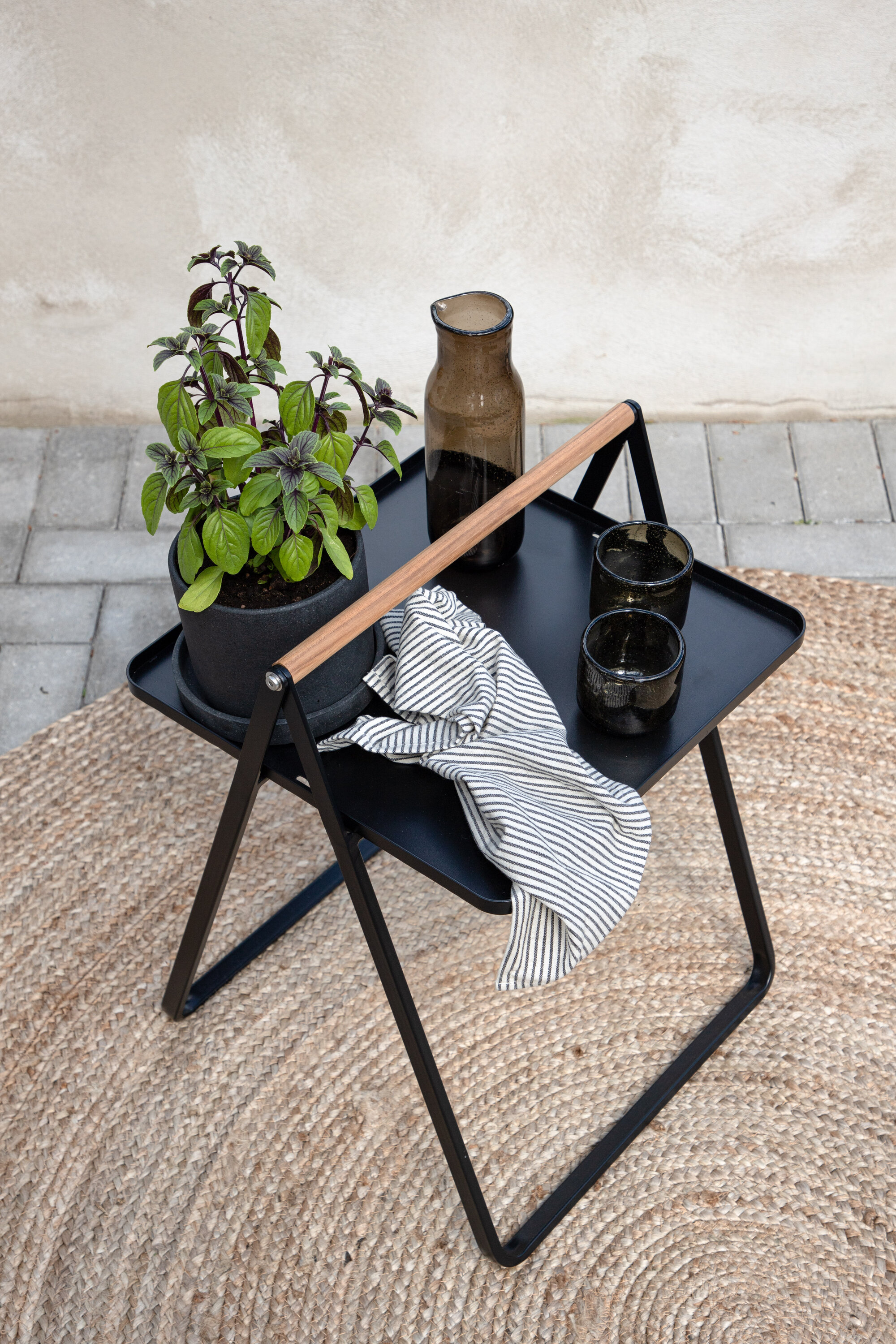 deLOHN Clarin Kisasztal