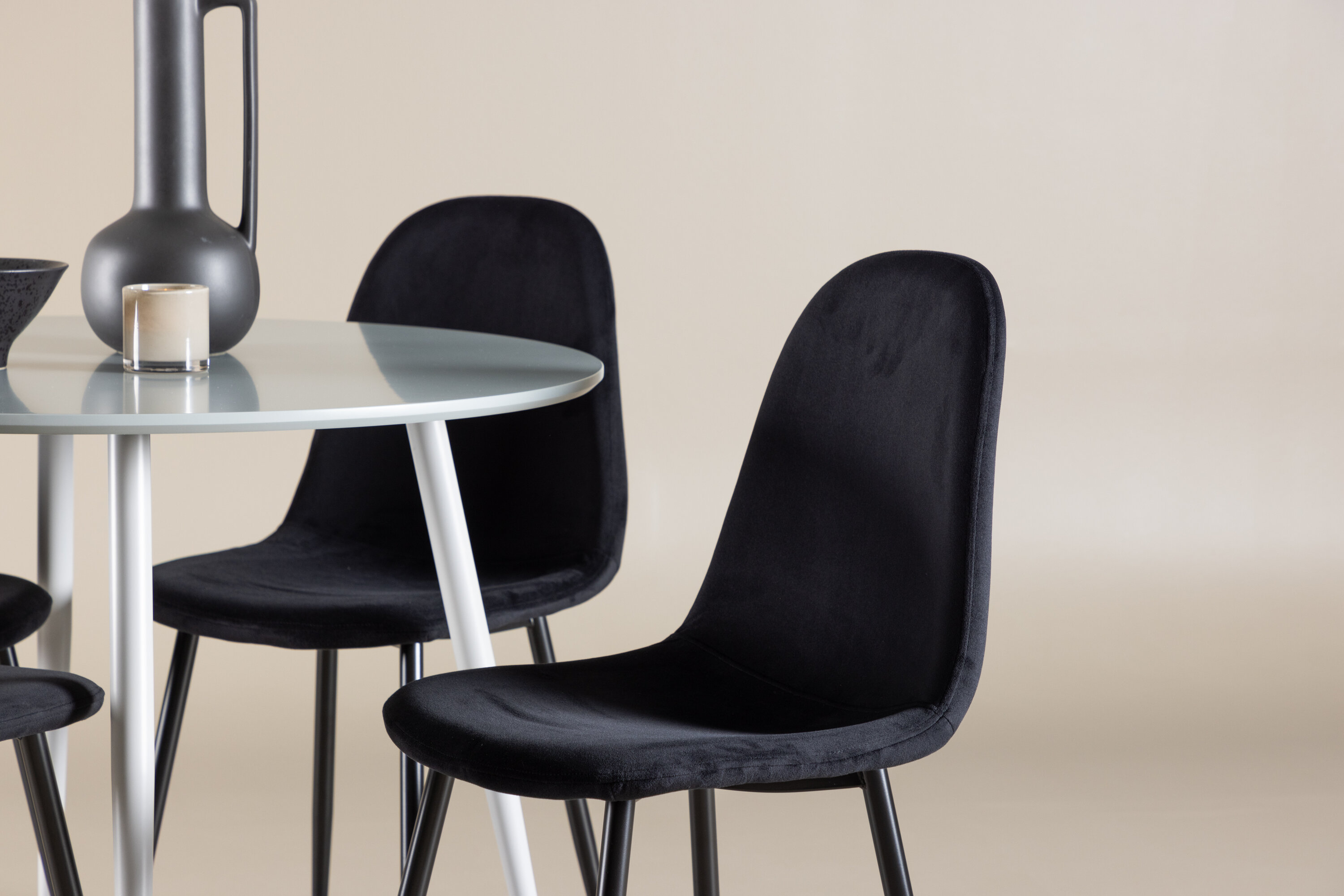 deLOHN Plaza, Polar Kör alakú étkezőgarnitúra