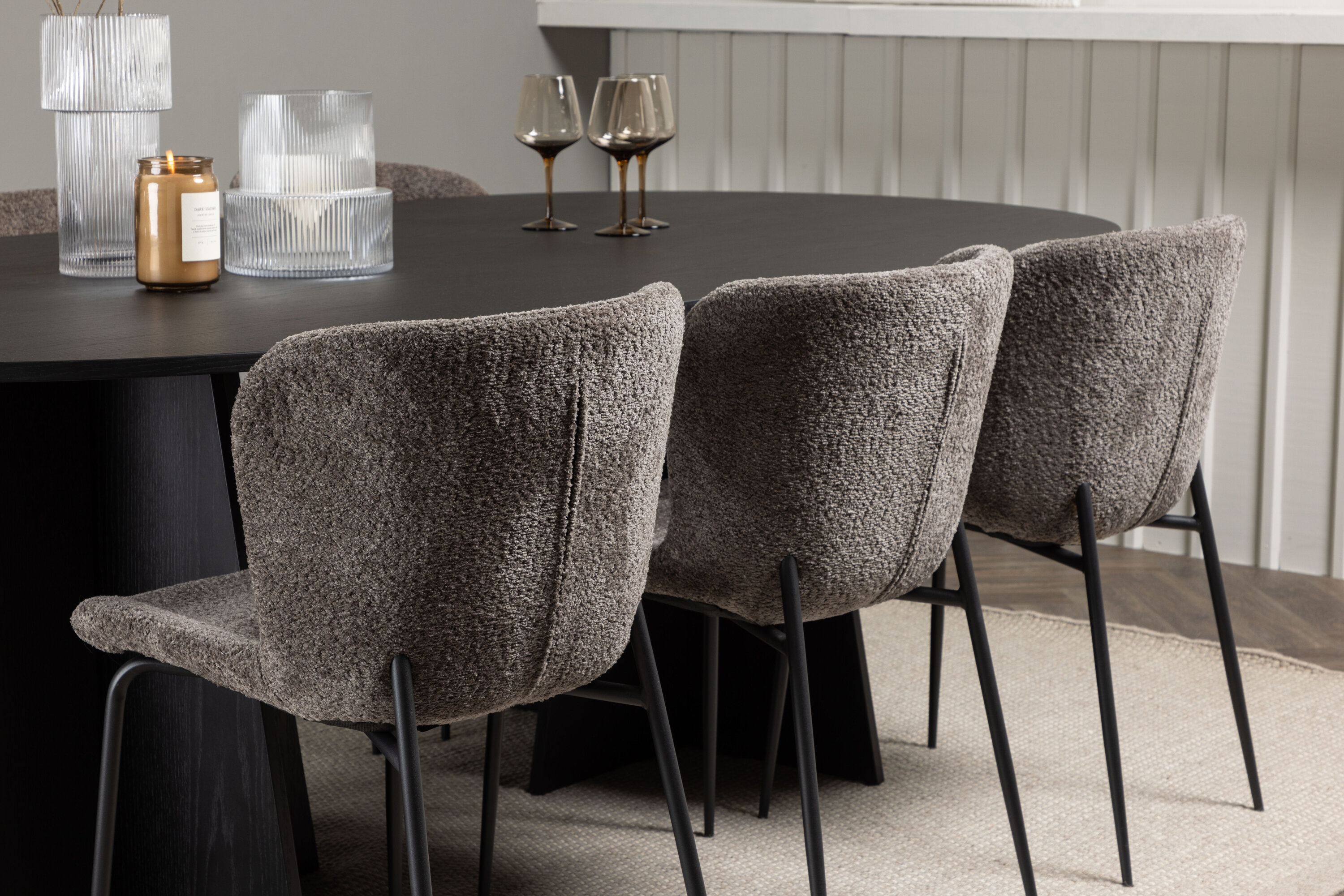 deLOHN Bootcut Oval, Modesto Ovális étkezőgarnitúra