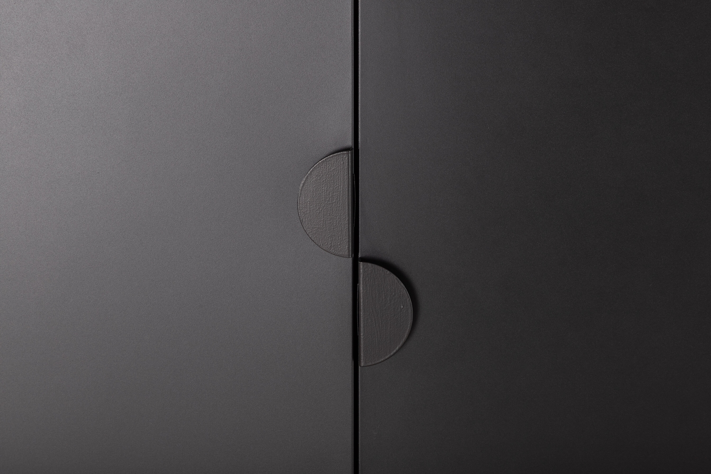 deLOHN Piring Gardrób