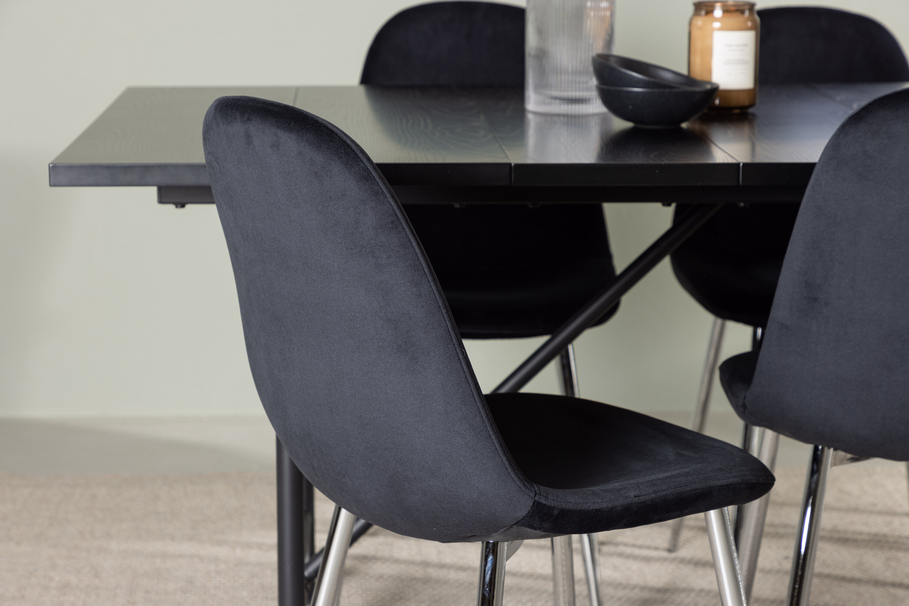 deLOHN Polar Téglalap alakú étkezőgarnitúra deLOHN Polar Téglalap alakú étkezőgarnitúra