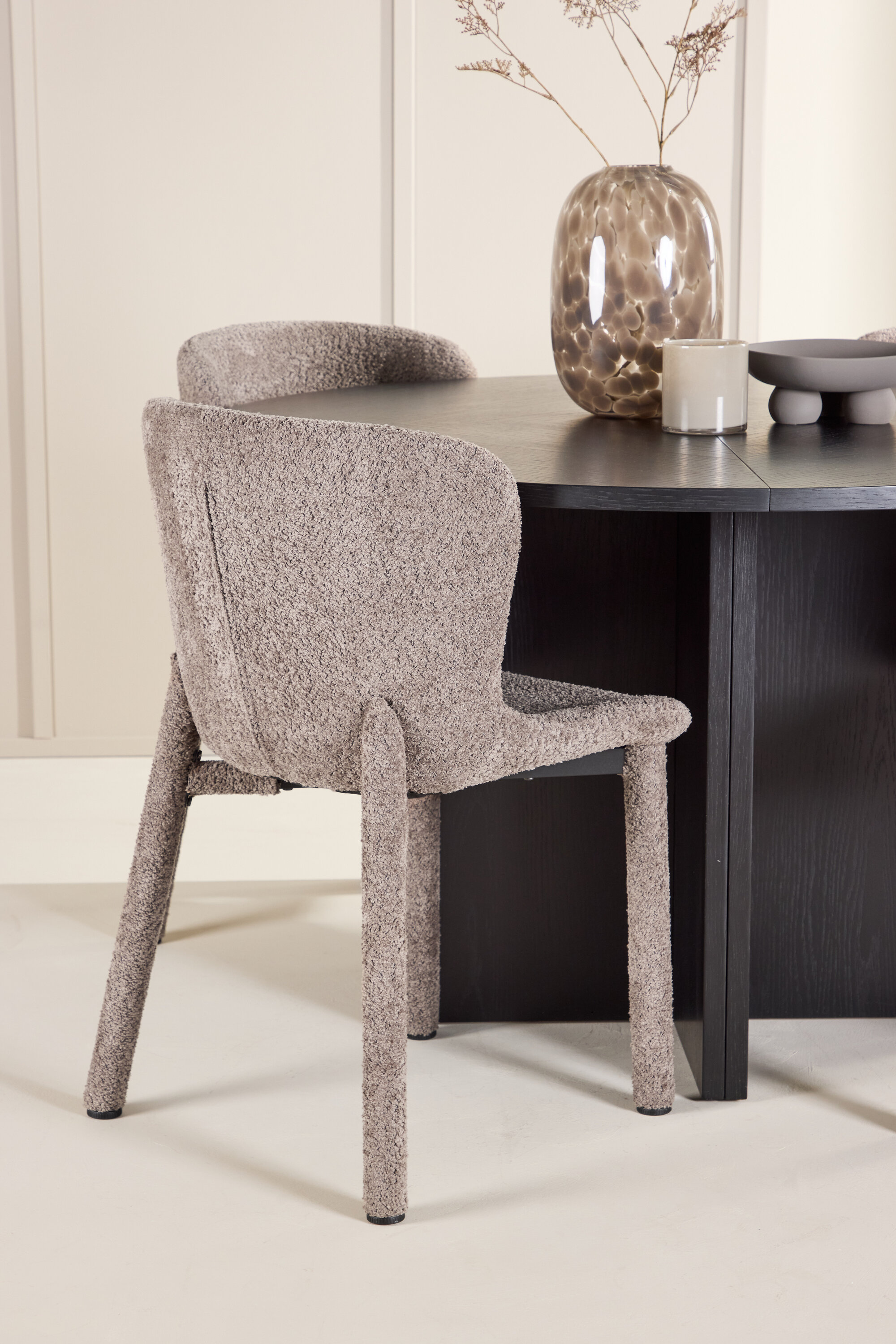 deLOHN Strada, Astoria Ovális étkezőgarnitúra deLOHN Strada, Astoria Ovális étkezőgarnitúra