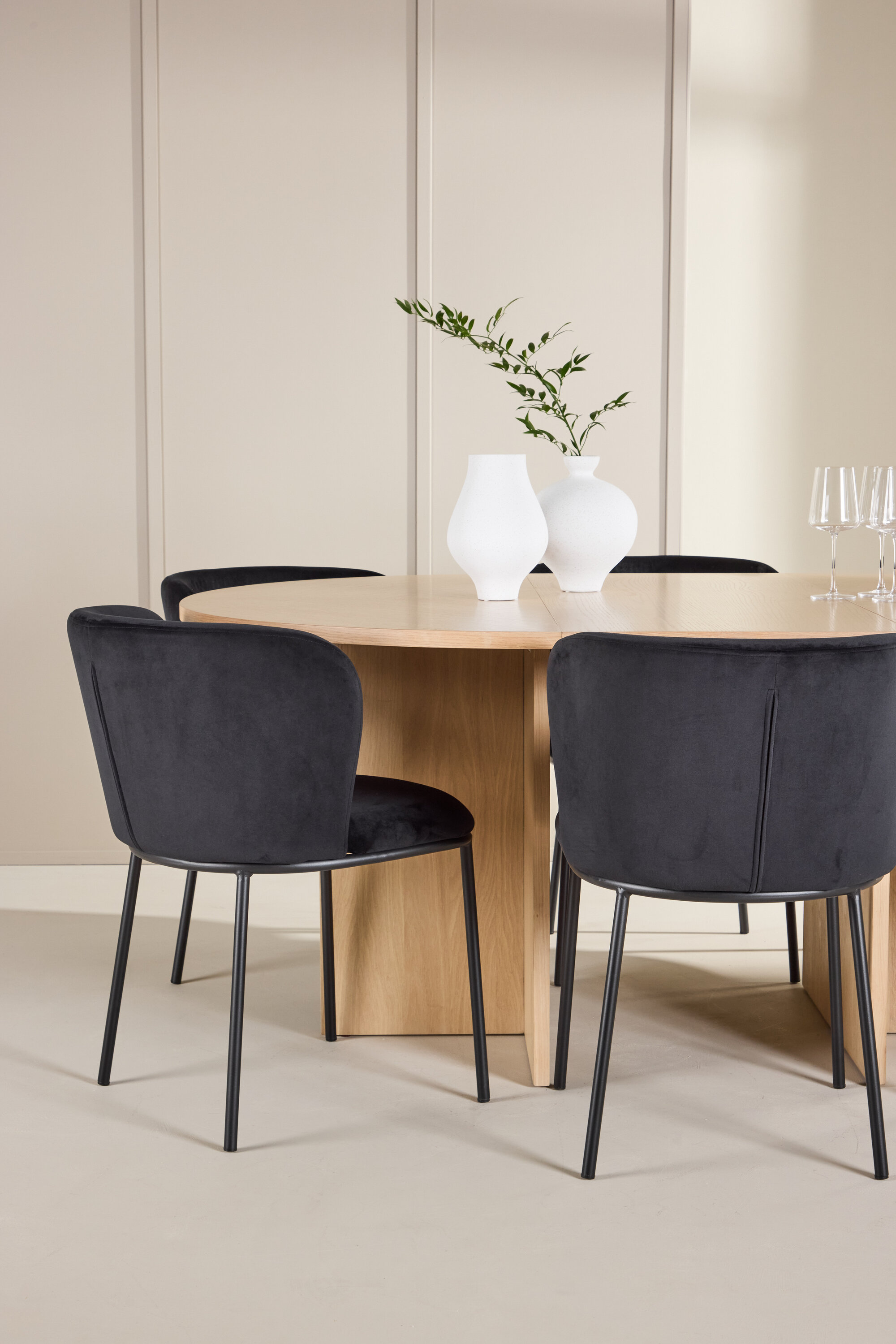 deLOHN Strada, Edina Ovális étkezőgarnitúra deLOHN Strada, Edina Ovális étkezőgarnitúra