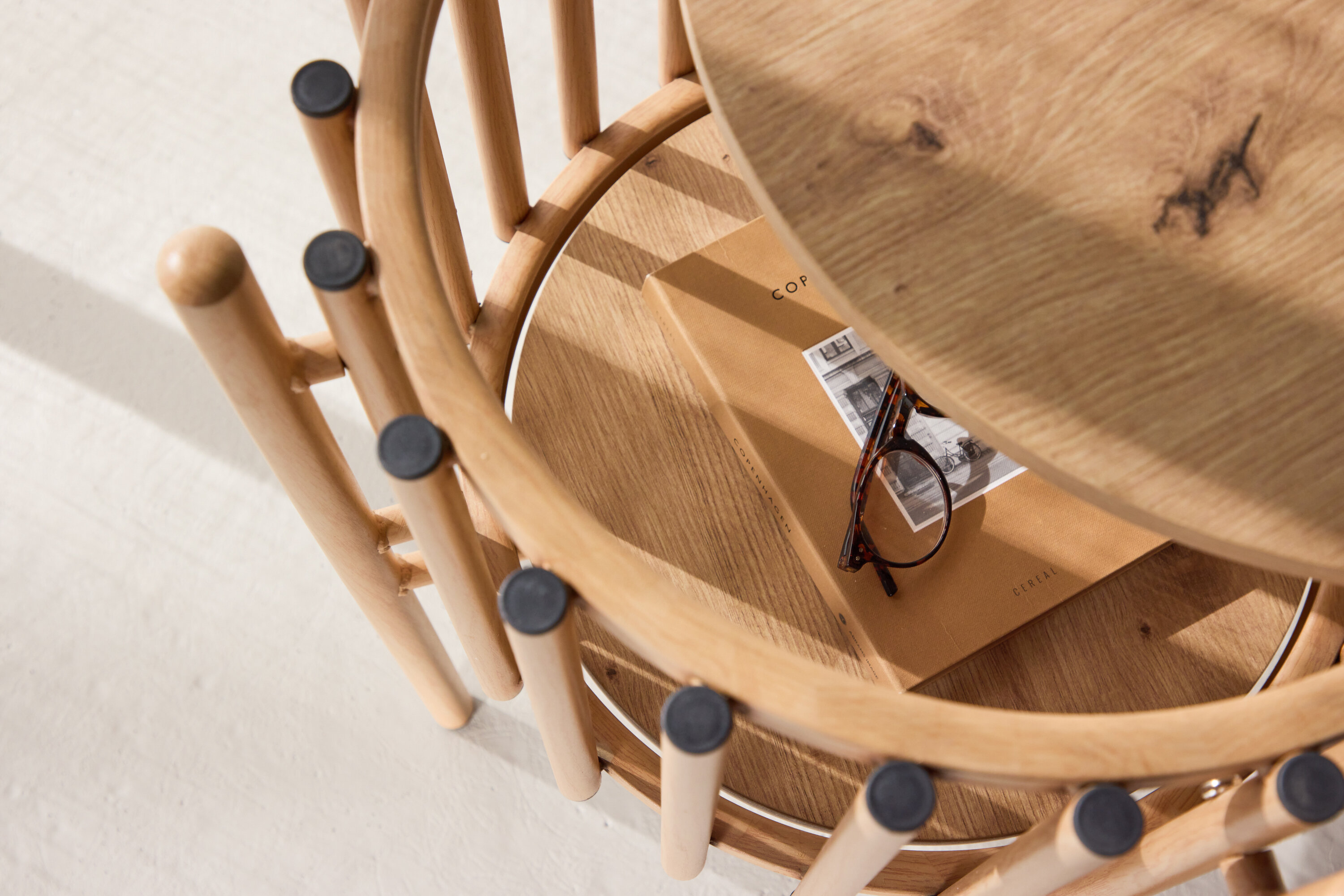 deLOHN Rubbo Kisasztal