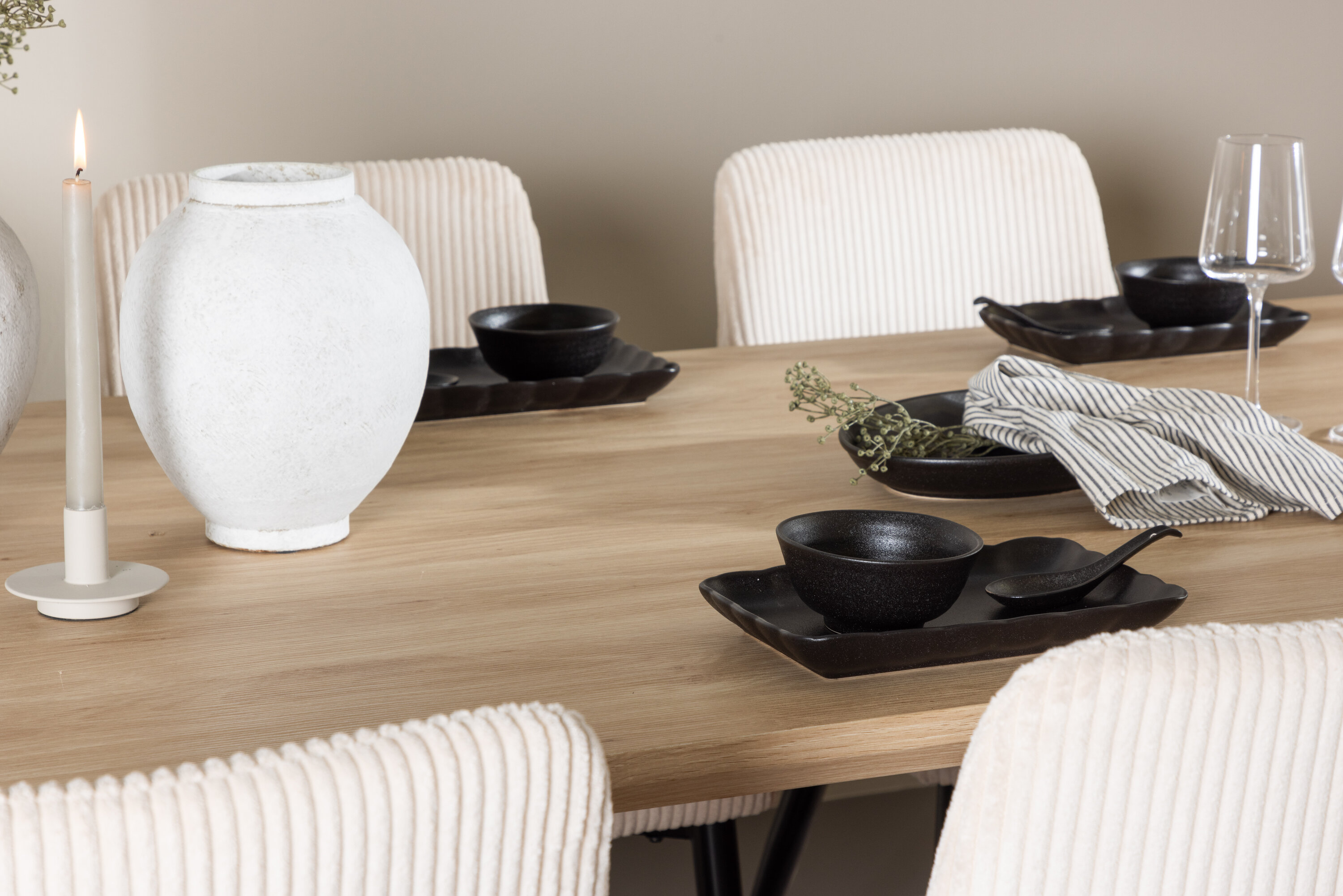 deLOHN Olivia, Leone Téglalap alakú étkezőgarnitúra