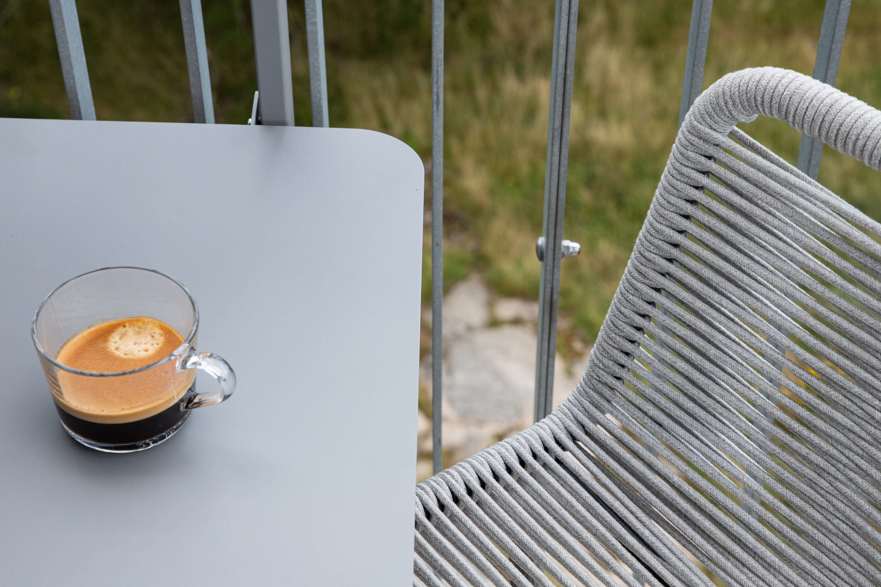 deLOHN Lindos Bárszék