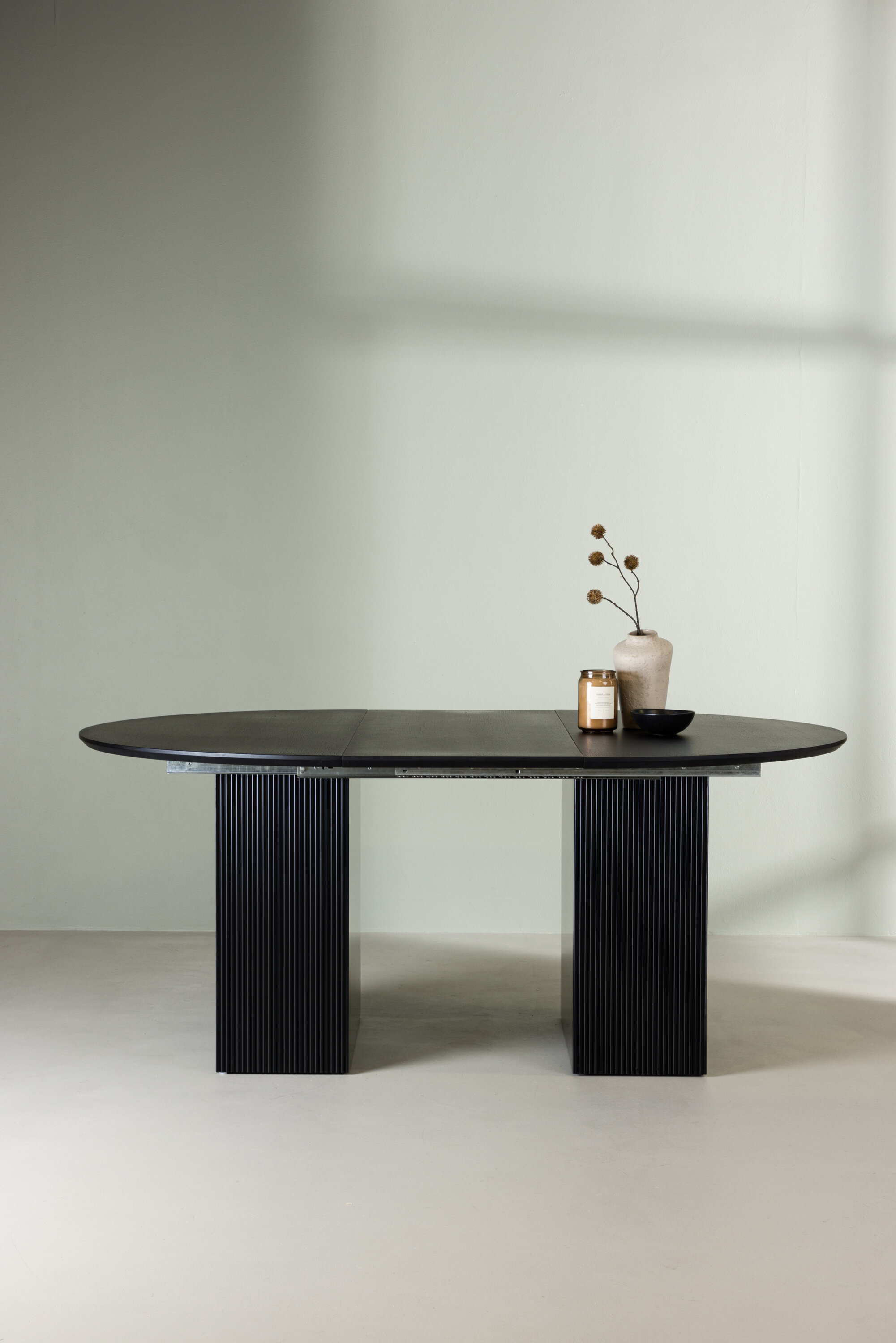 deLOHN Matilda Kerek étkezőasztal