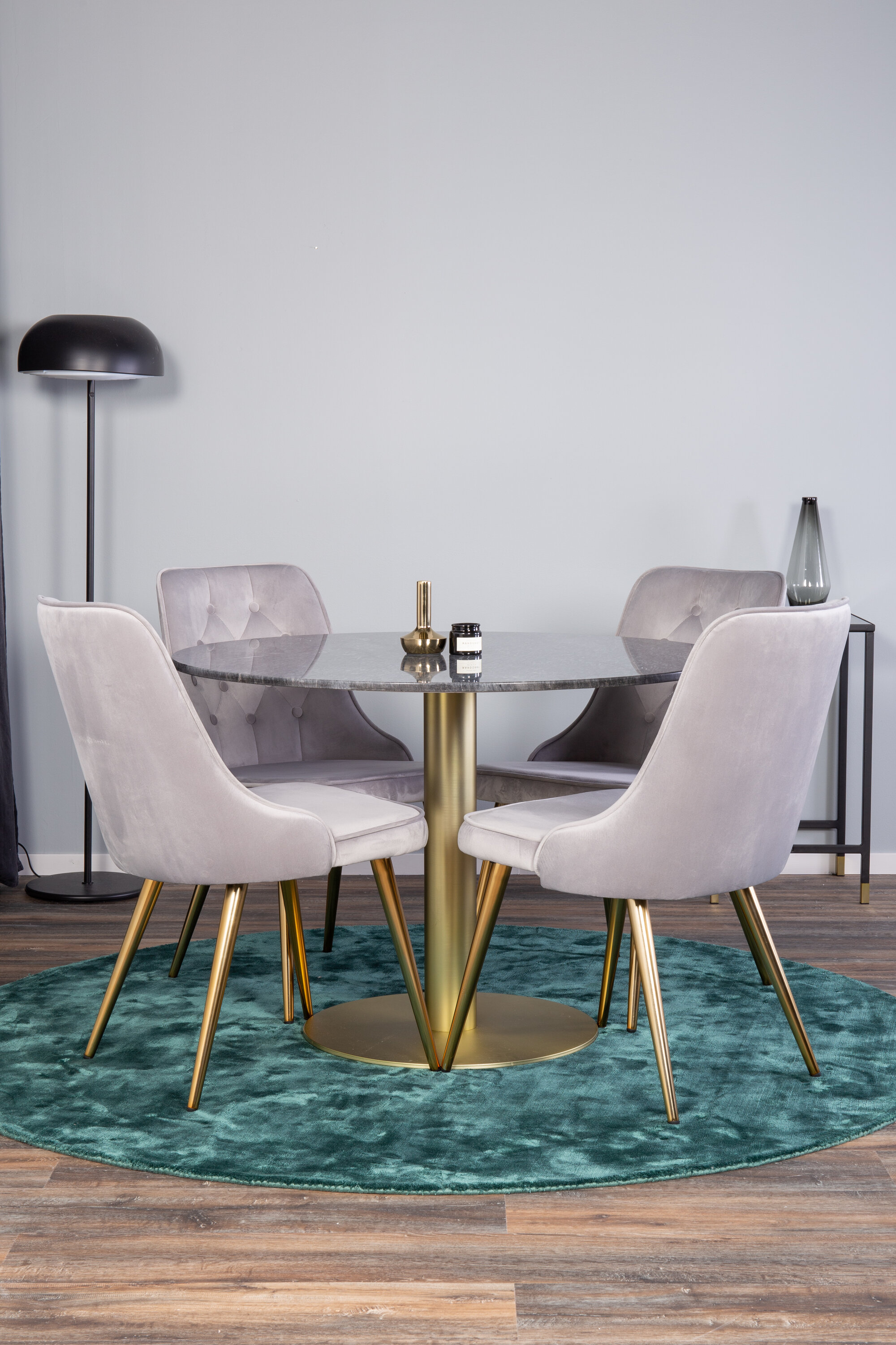 deLOHN Estelle, Velvet Deluxe Kör alakú étkezőgarnitúra deLOHN Estelle, Velvet Deluxe Kör alakú étkezőgarnitúra