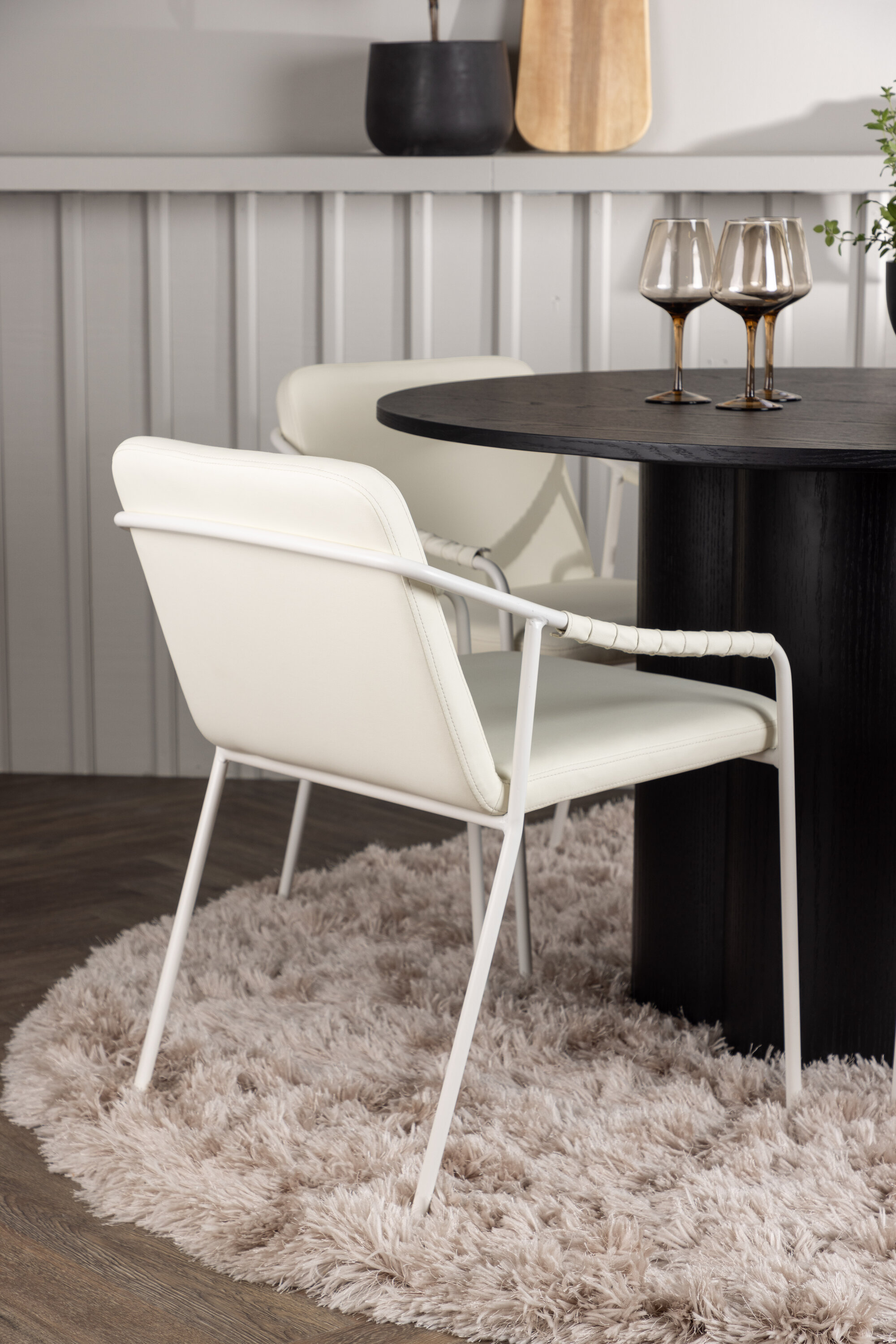 deLOHN Tvist Kör alakú étkezőgarnitúra deLOHN Tvist Kör alakú étkezőgarnitúra