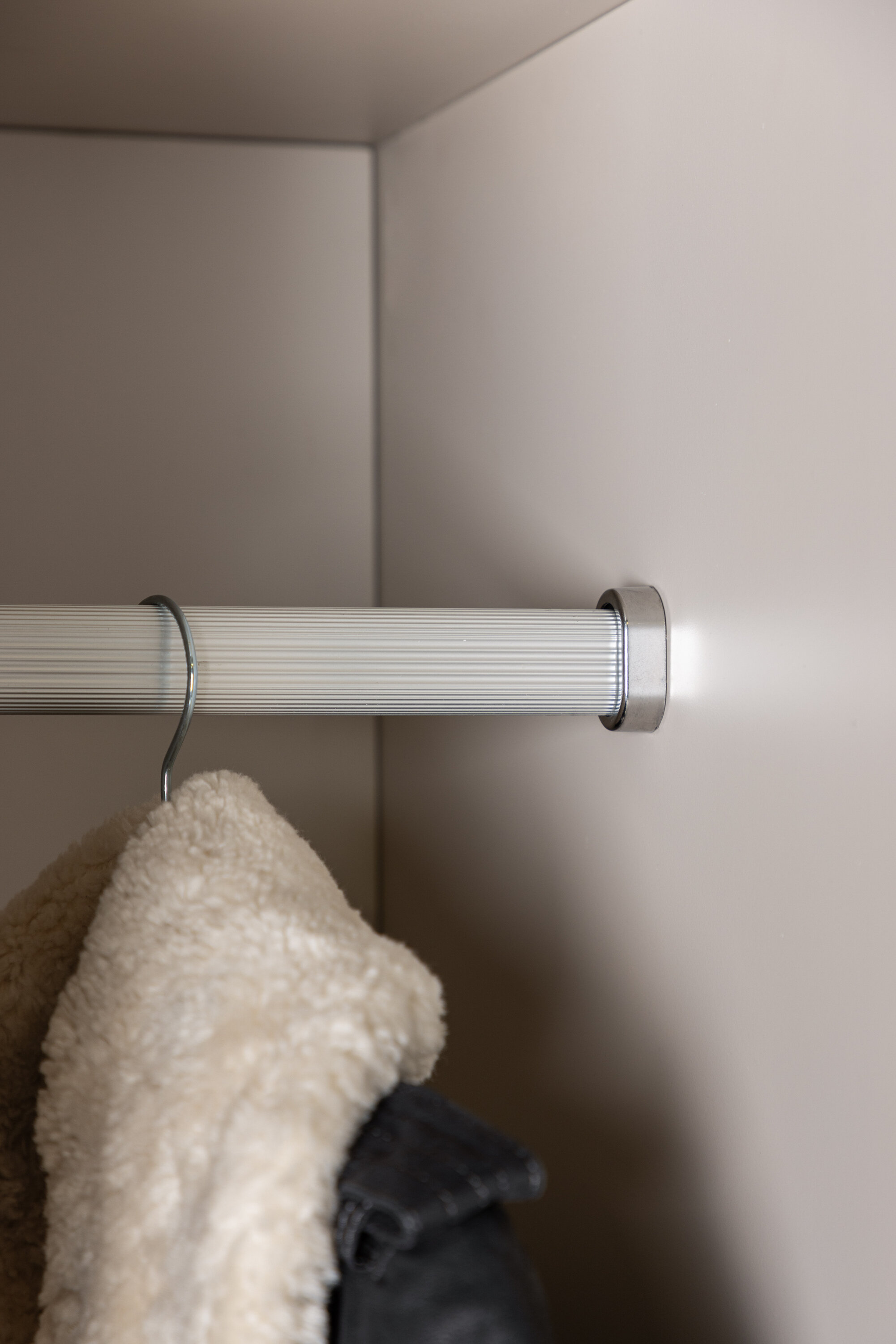 deLOHN Nice Gardrób deLOHN Nice Gardrób