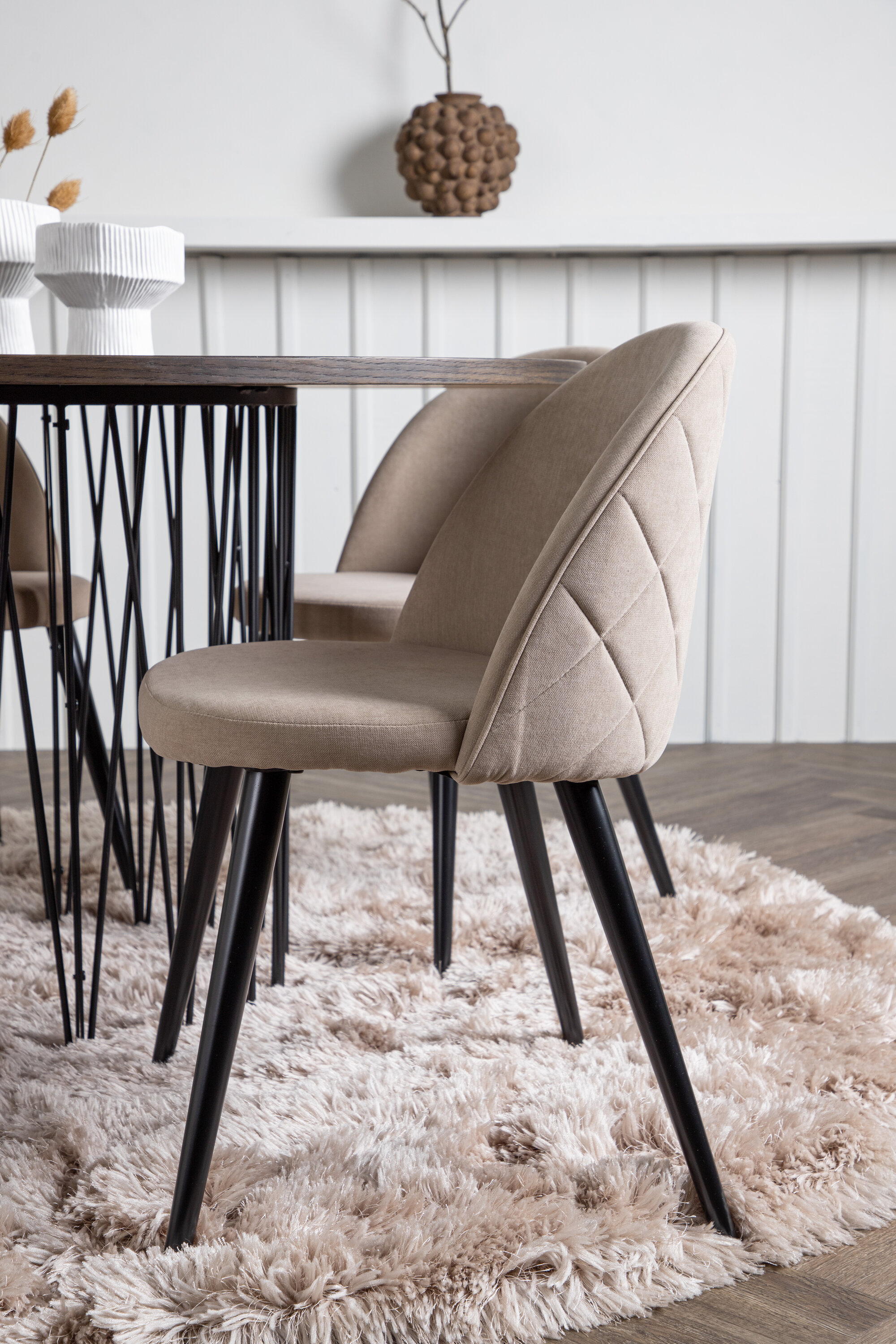 deLOHN Stone round, Velvet Kör alakú étkezőgarnitúra