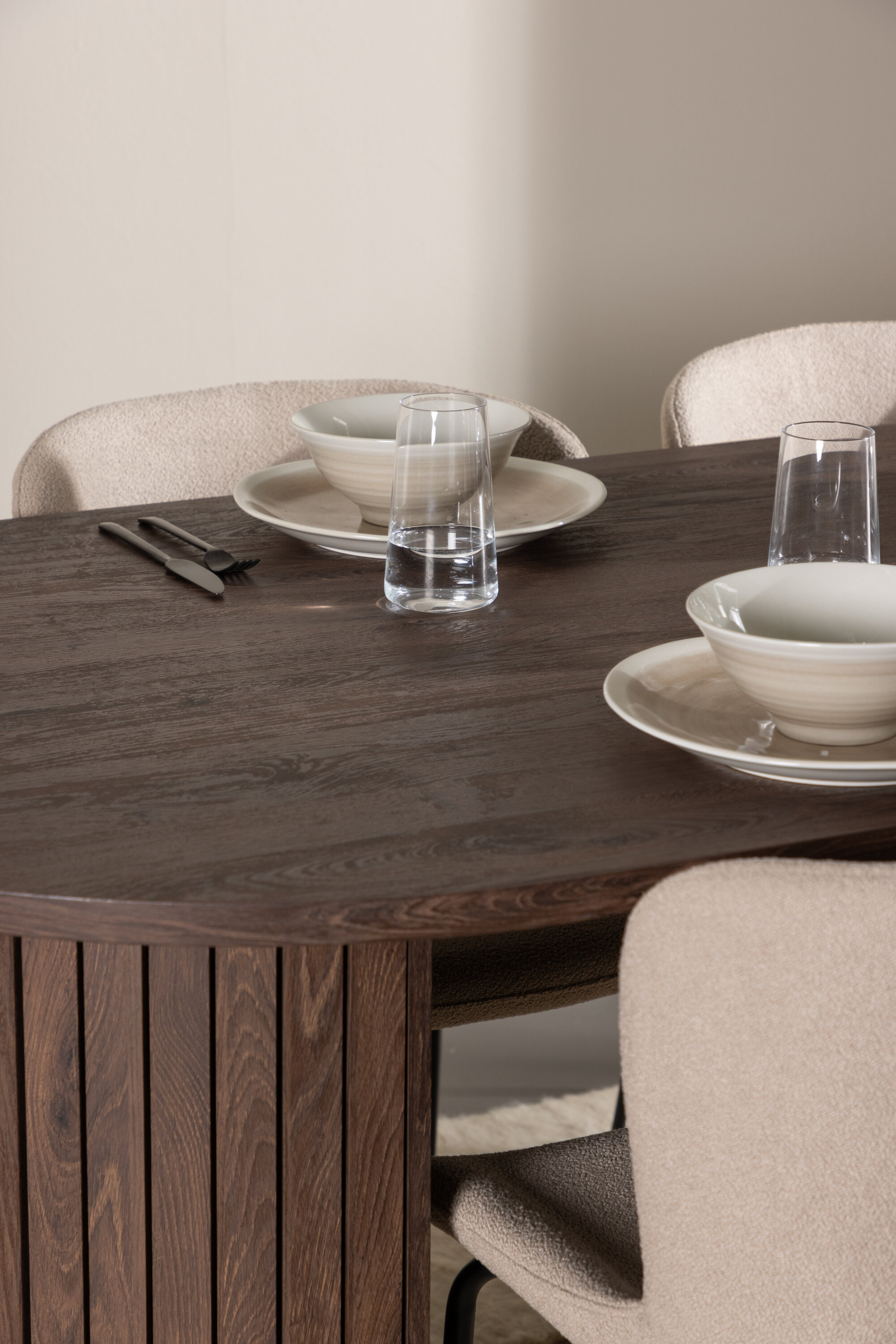 deLOHN Härön, Modesto Ovális étkezőgarnitúra